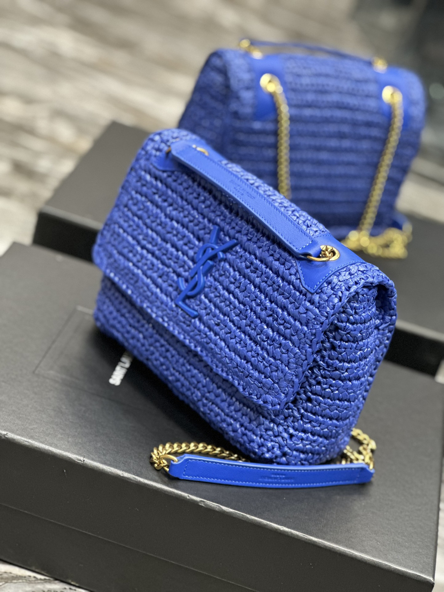 YSL NIKI CHAIN BAG IN RAFFIA AND LEATHER BLUE 22×16.5×12 CM