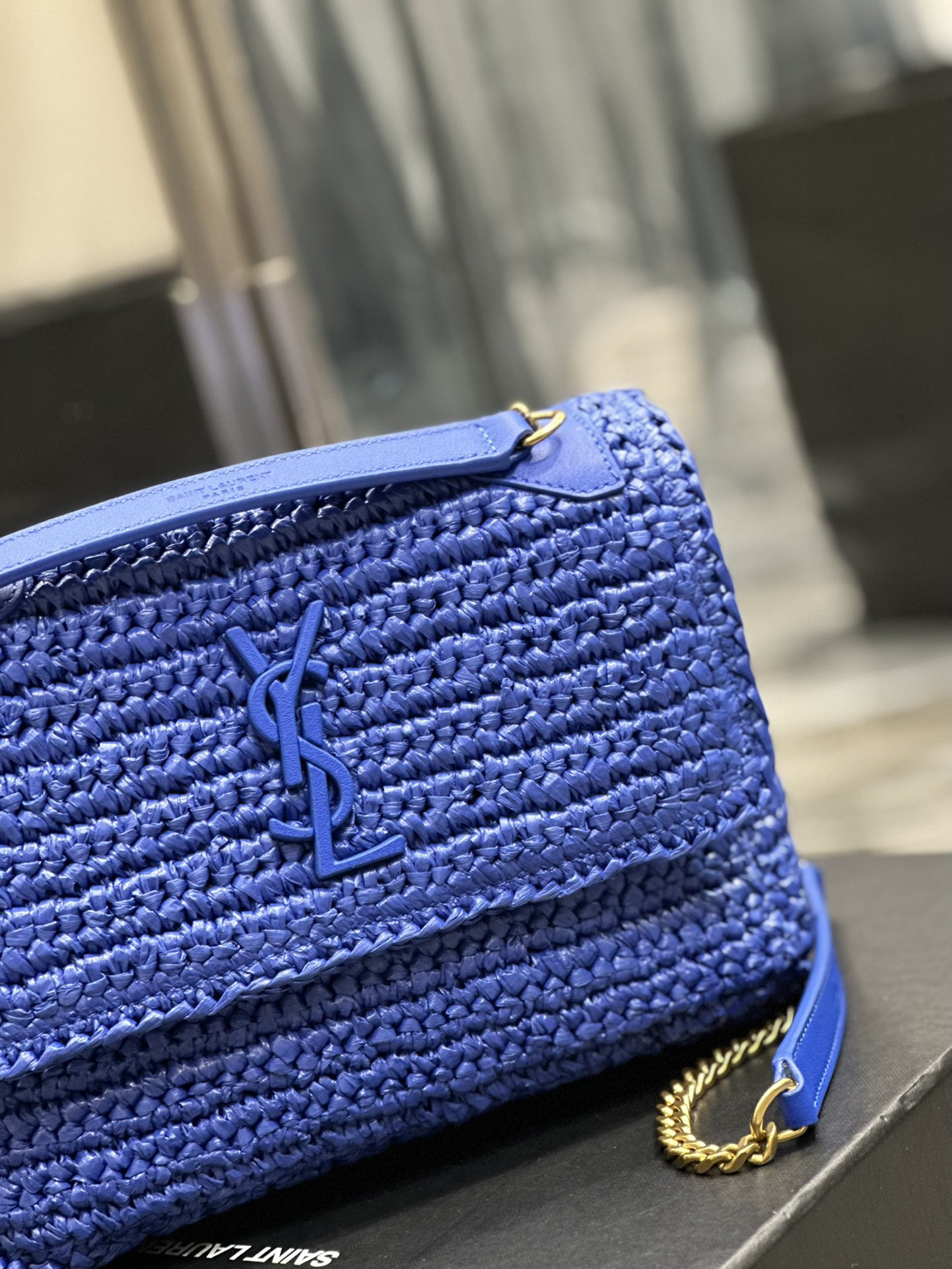 YSL NIKI CHAIN BAG IN RAFFIA AND LEATHER BLUE 22×16.5×12 CM