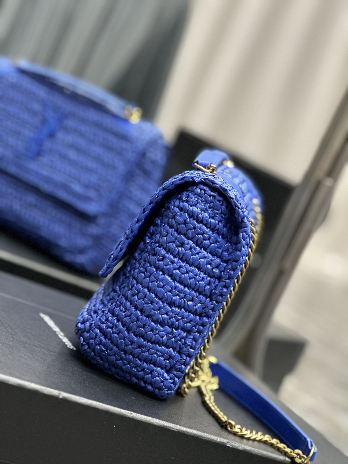 YSL NIKI CHAIN BAG IN RAFFIA AND LEATHER BLUE 22×16.5×12 CM