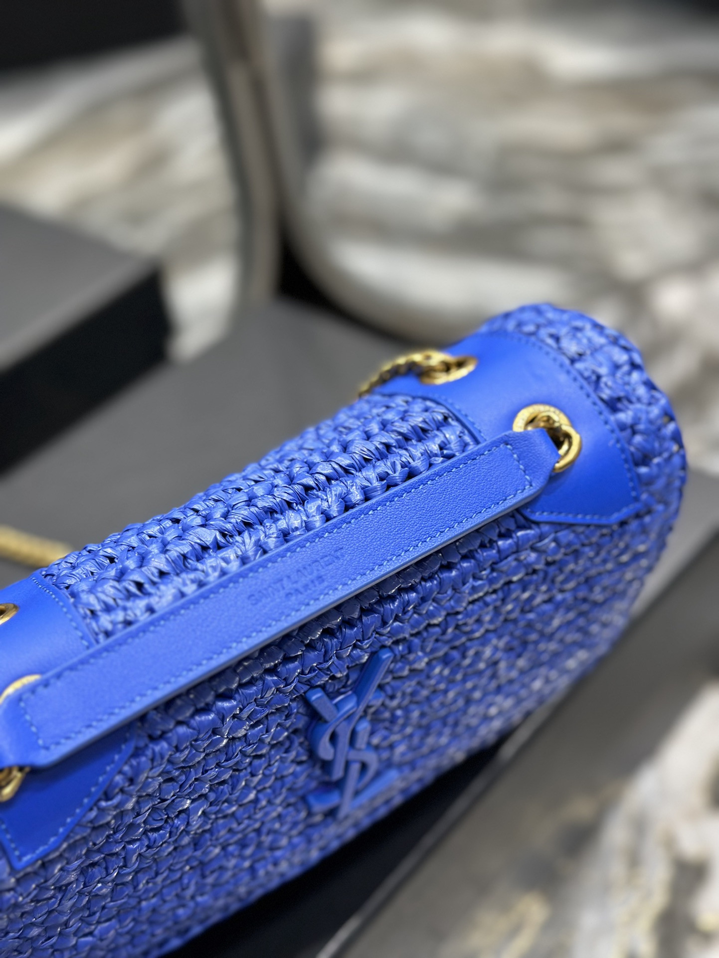 YSL NIKI CHAIN BAG IN RAFFIA AND LEATHER BLUE 22×16.5×12 CM