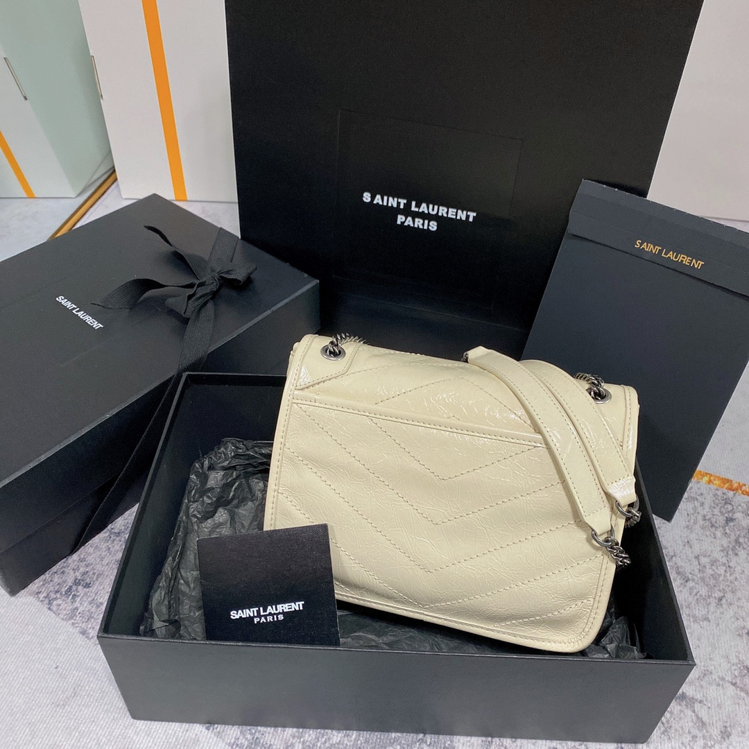 YSL NIKI BABY IN VINTAGE LEATHER BLANC VINTAGE 8.2 X 6 X 2.9 INCHES