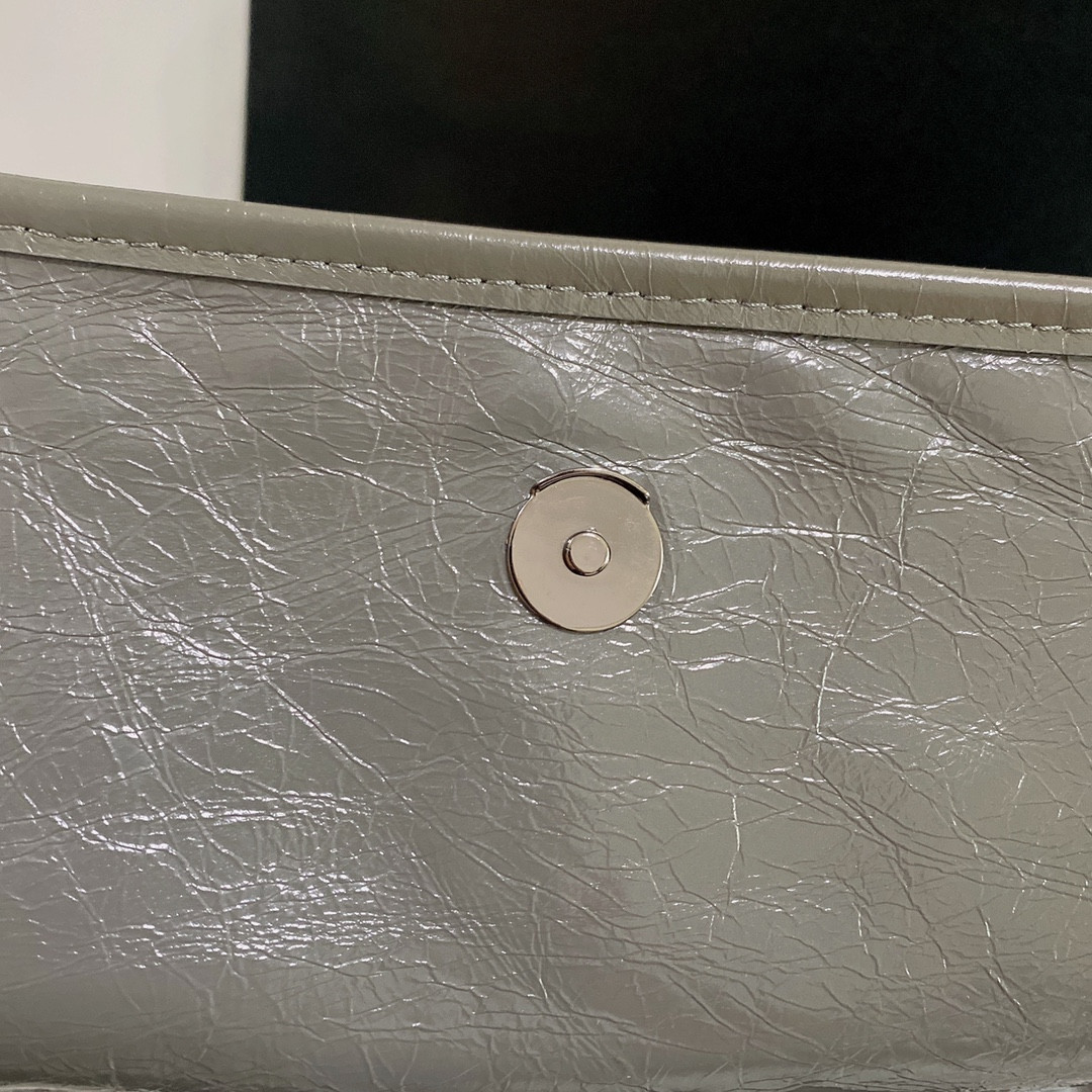 YSL NIKI MEDIUM IN VINTAGE LEATHER STORM 11 X 7.8 X 3.3 INCHES