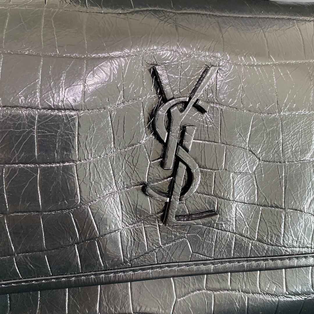 YSL NIKI MEDIUM IN VINTAGE LEATHER 11 X 7.8 X 3.3 INCHES