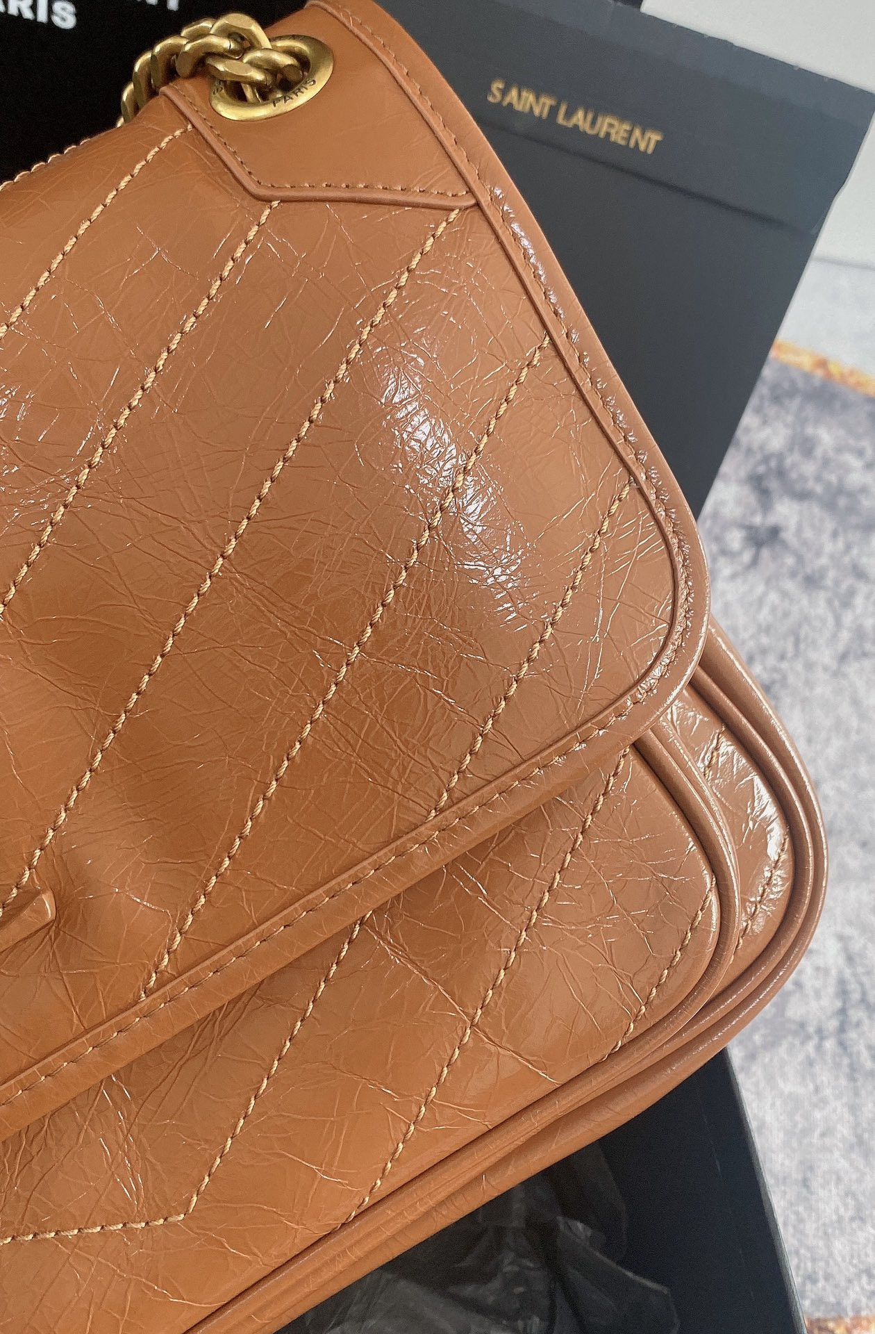 YSL NIKI MEDIUM IN VINTAGE LEATHER LIGHT CARAMEL 11 X 7.8 X 3.3 INCHES