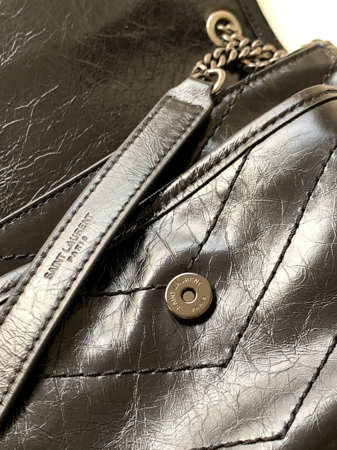 YSL NIKI BABY IN VINTAGE LEATHER BLACK 21x16x7.5cm