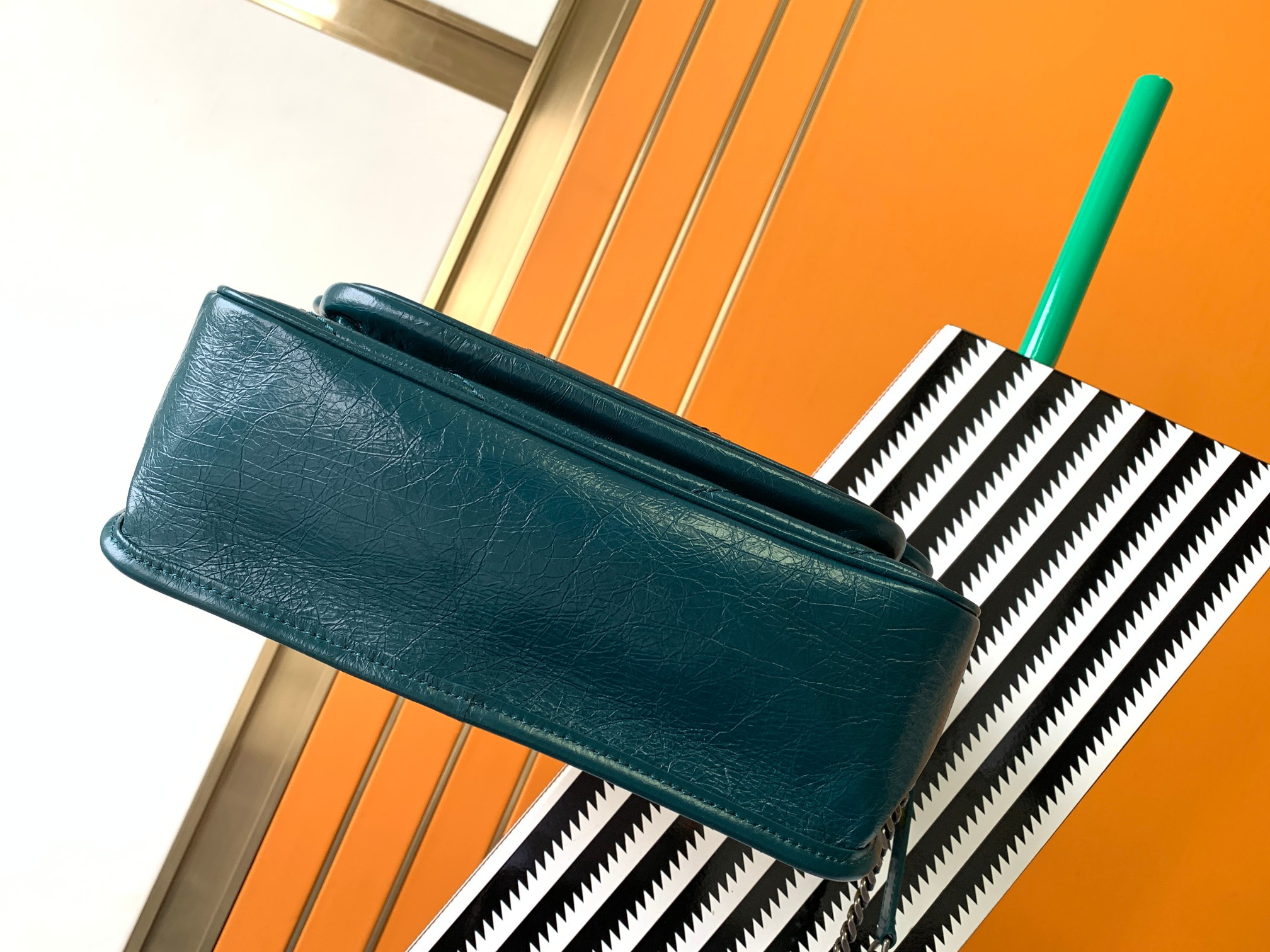 YSL NIKI MEDIUM IN VINTAGE LEATHER 11 X 7.8 X 3.3 INCHES