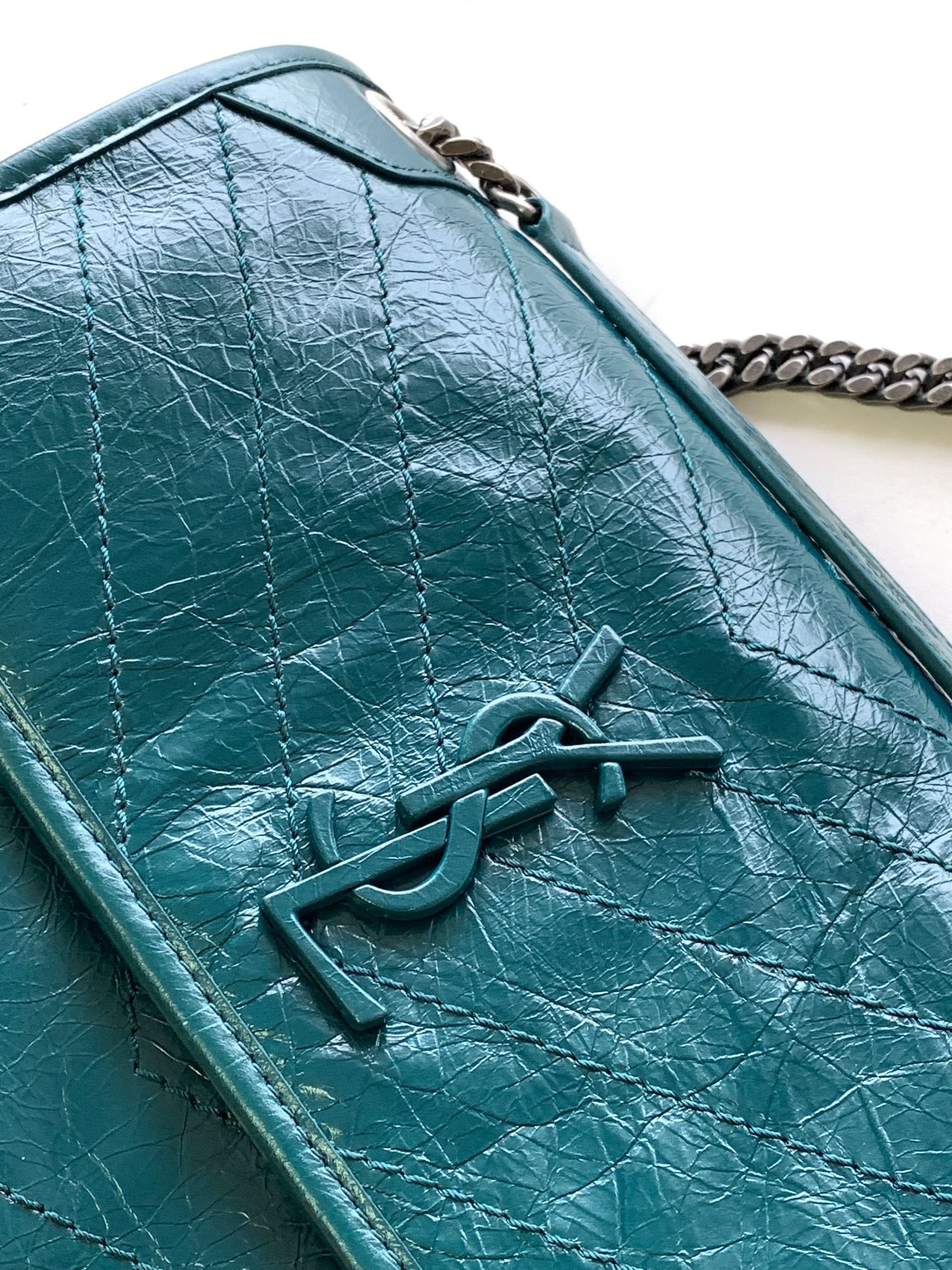 YSL NIKI MEDIUM IN VINTAGE LEATHER 11 X 7.8 X 3.3 INCHES