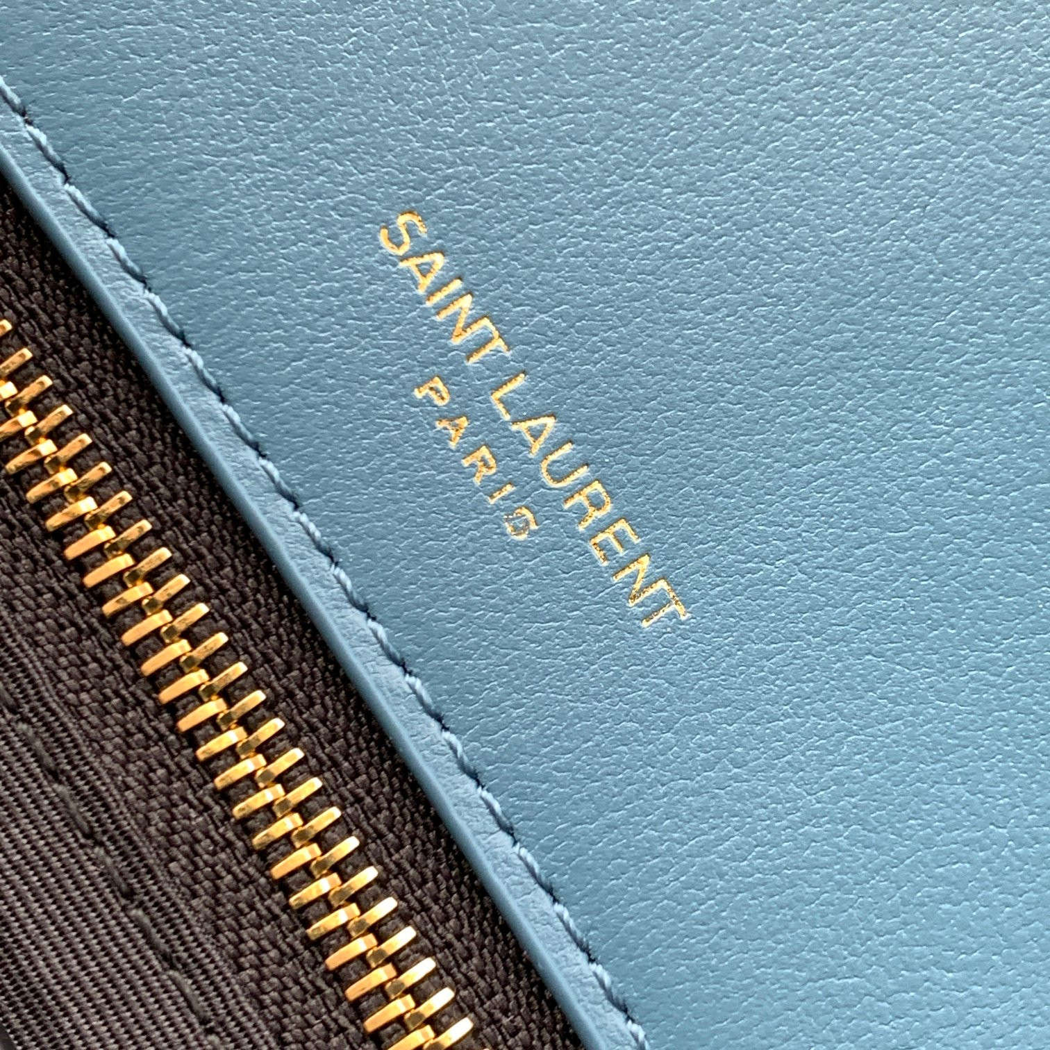 YSL NIKI MEDIUM CHAIN BAG IN RAFFIA AND LEATHER BLUE 11 X 7.8 X 3.3 INCHES