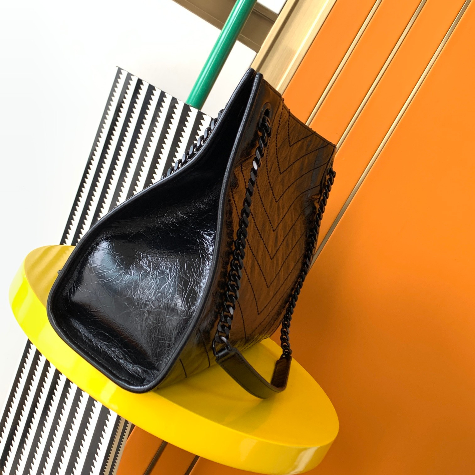 YSL NIKI SHOPPING IN VINTAGE LEATHER 12.9 X 10.6 X 4.5 INCHES