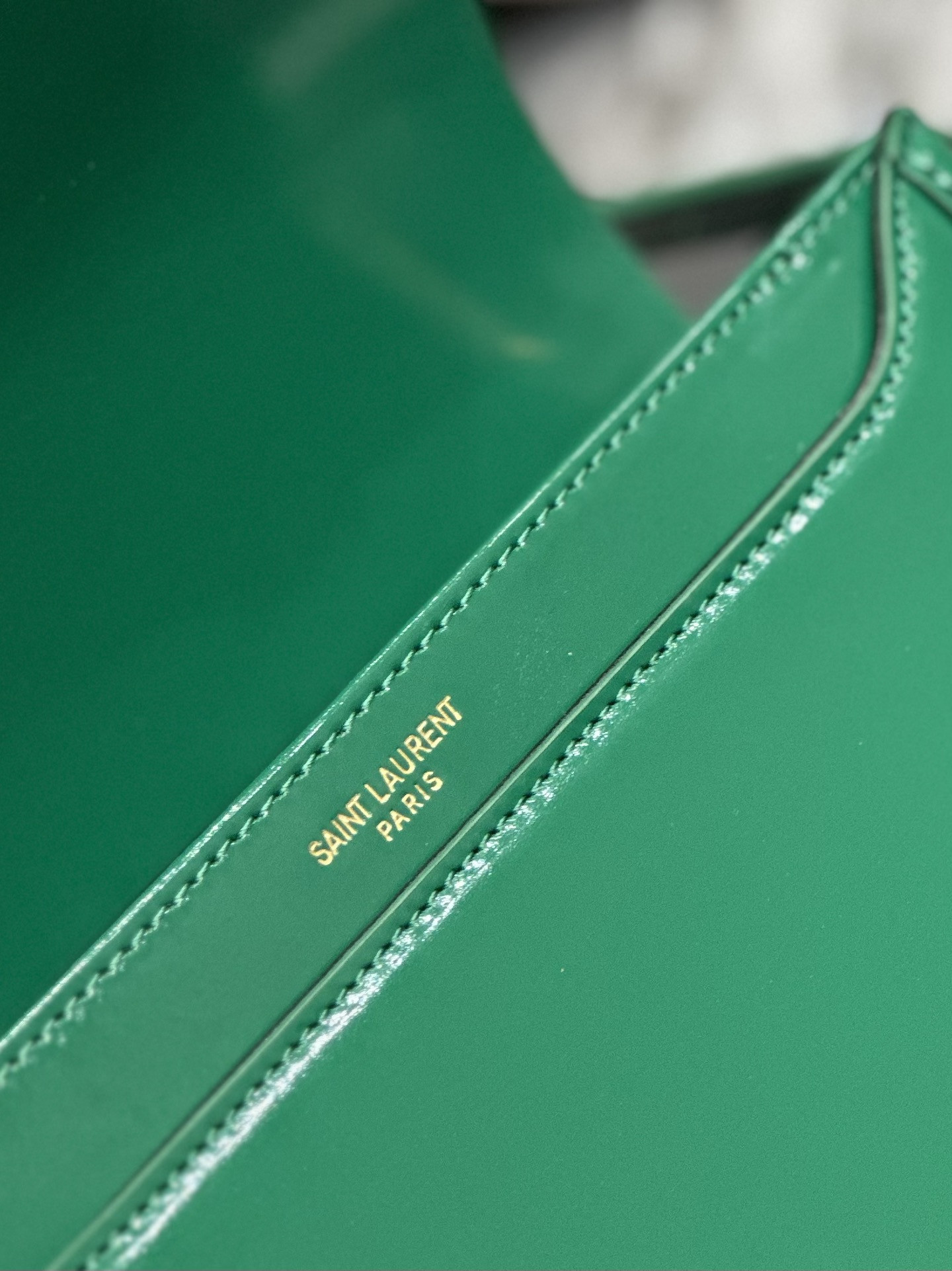 YSL SOLFERINO MEDIUM SATCHEL IN BOX SAINT LAURENT GREEN 9.1 X 6.3 X 2.4 INCHES