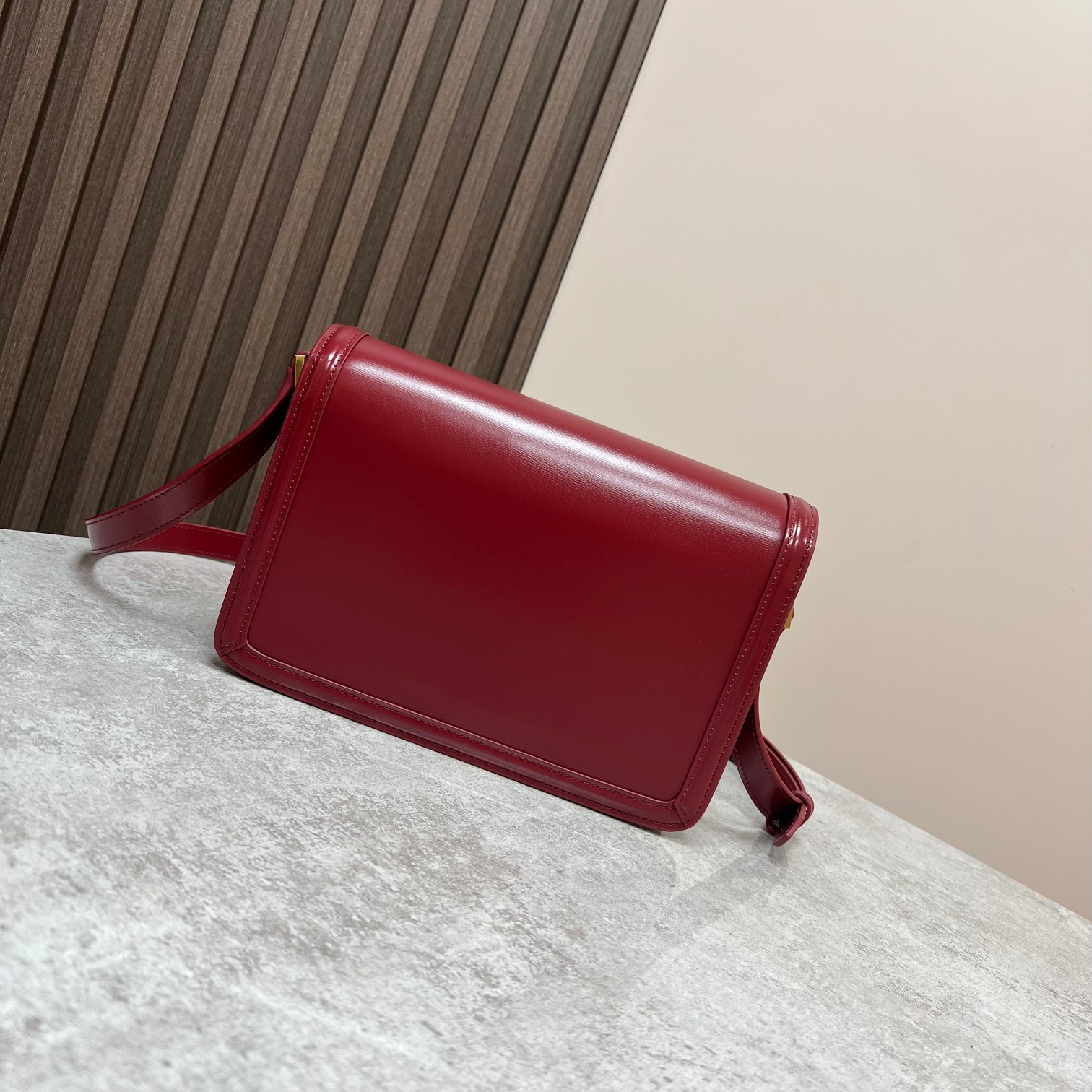 YSL SOLFERINO MEDIUM SATCHEL IN BOX SAINT LAURENT RED 9.1 X 6.3 X 2.4 INCHES