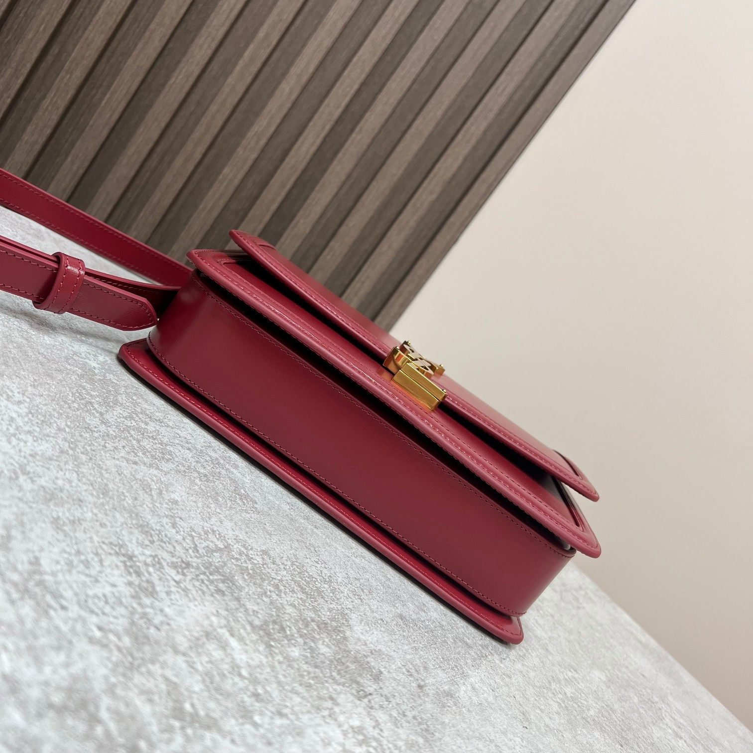 YSL SOLFERINO MEDIUM SATCHEL IN BOX SAINT LAURENT RED 9.1 X 6.3 X 2.4 INCHES