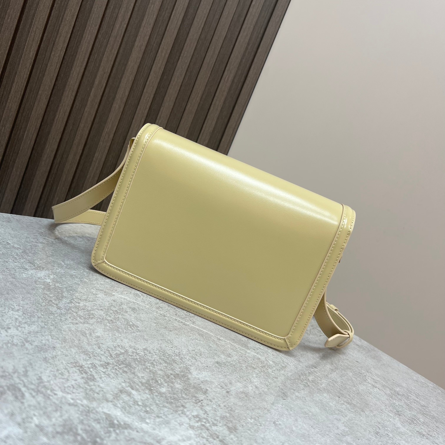 YSL SOLFERINO MEDIUM SATCHEL IN BOX SAINT LAURENT YELLOW 9.1 X 6.3 X 2.4 INCHES