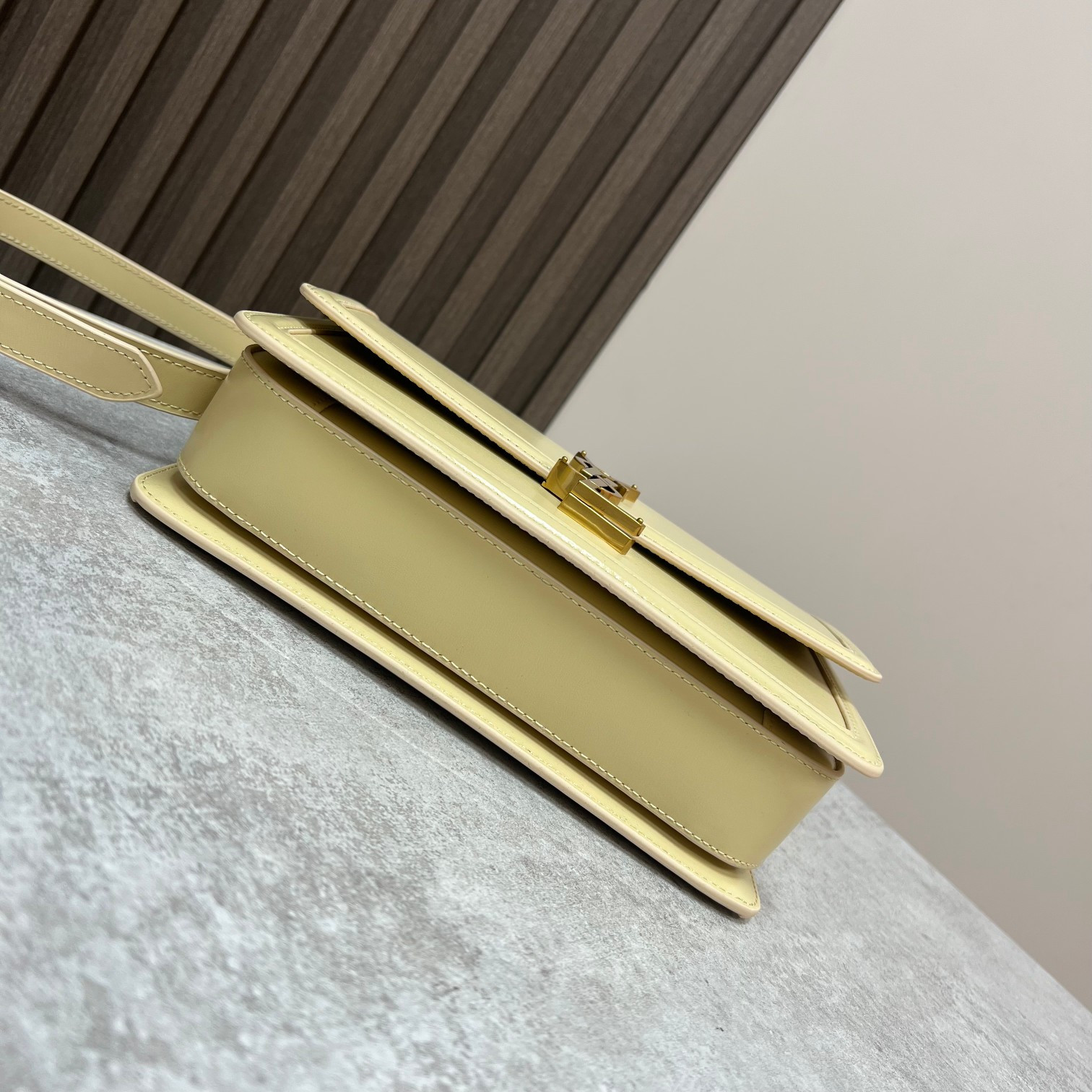 YSL SOLFERINO MEDIUM SATCHEL IN BOX SAINT LAURENT YELLOW 9.1 X 6.3 X 2.4 INCHES