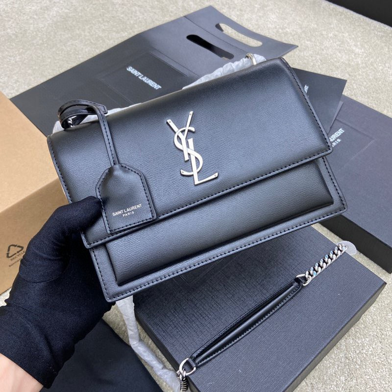 YSL SUNSET MEDIUM IN SMOOTH LEATHER 8 X 6.2 X 2.5 INCHES