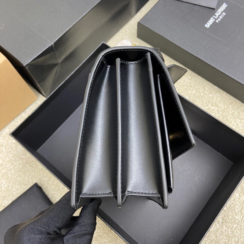 YSL SUNSET MEDIUM IN COATED-BARK LEATHER 8 X 6.2 X 2.5 INCHES