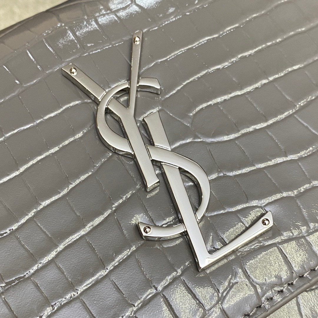 YSL SUNSET MEDIUM IN CROCODILE-EMBOSSED LEATHER GRAY 8 X 6.2 X 2.5 INCHES