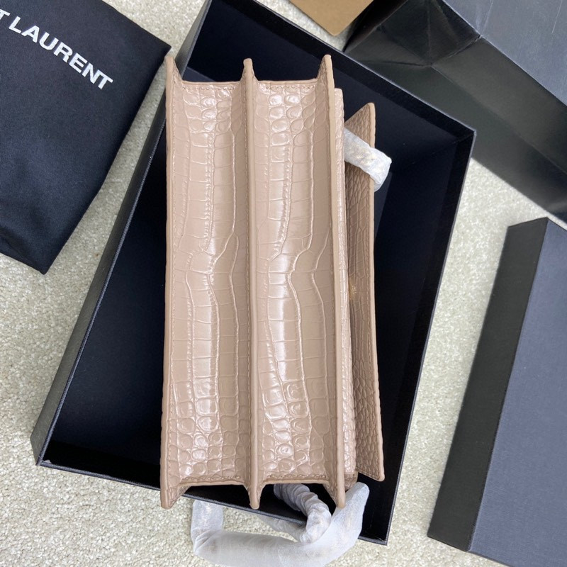 YSL SUNSET MEDIUM IN CROCODILE-EMBOSSED LEATHER DARK BEIGE 8 X 6.2 X 2.5 INCHES