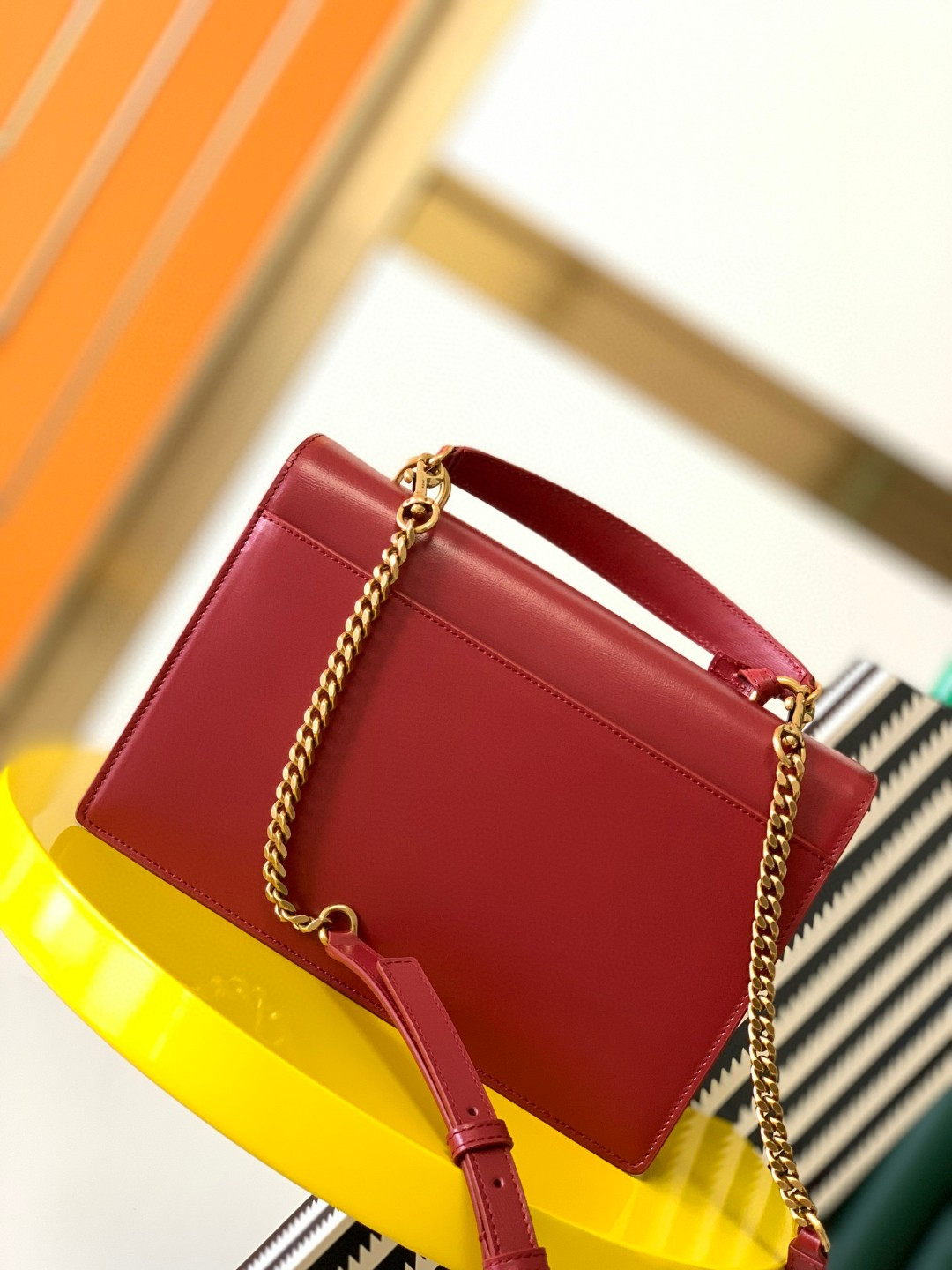 YSL SUNSET LARGE IN SMOOTH LEATHER RED 10.6 X 7 X 3.1 INCHES