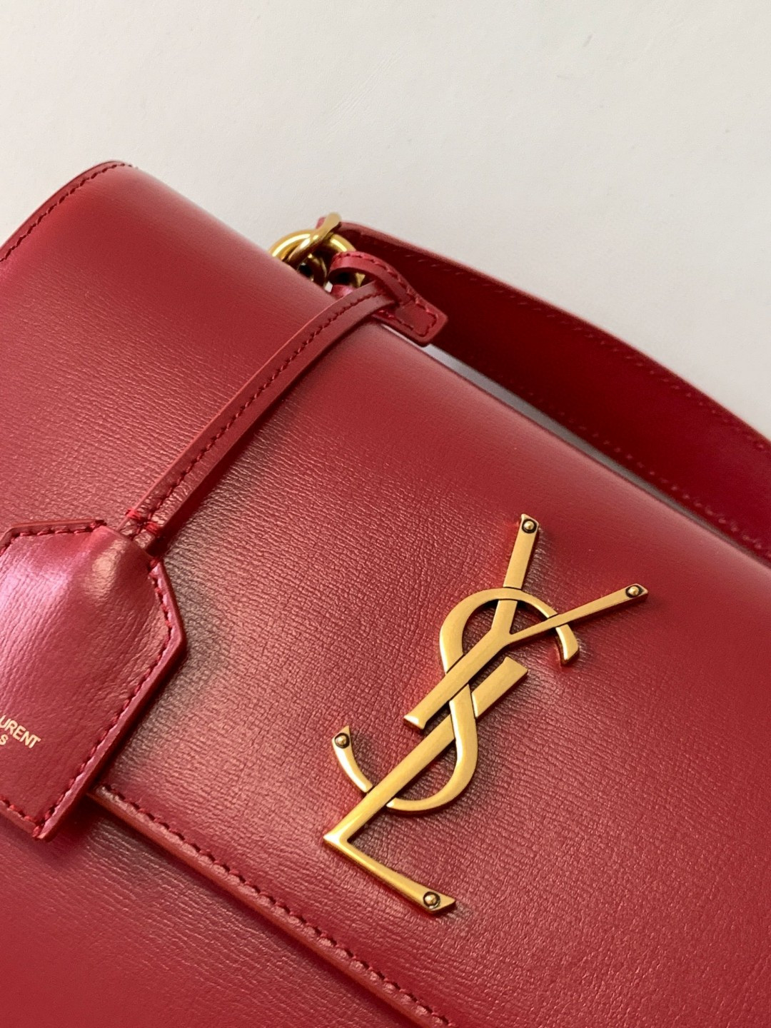 YSL SUNSET LARGE IN SMOOTH LEATHER RED 10.6 X 7 X 3.1 INCHES