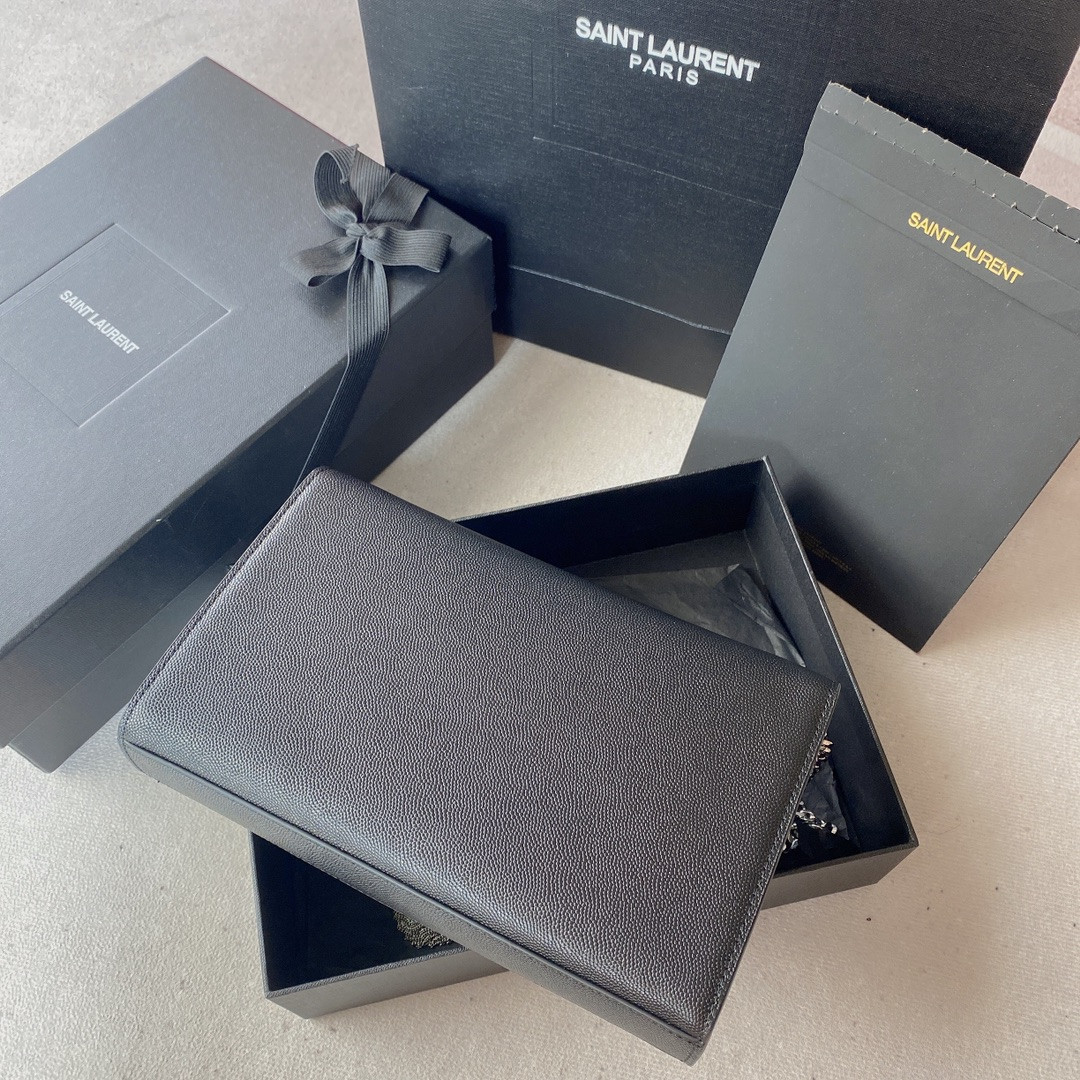 YSL KATE MEDIUM IN GRAIN DE POUDRE EMBOSSED LEATHER BLACK SILVER 9.4 X 5.7 X 2.1 INCHES