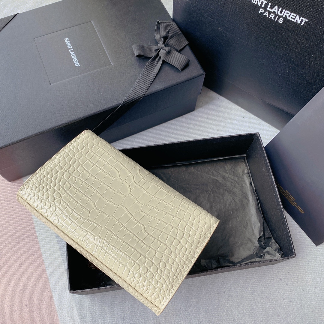 YSL KATE MEDIUM TASSEL IN CROCODILE-EMBOSSED LEATHER WHITE 9.4 X 5.7 X 2.1 INCHES