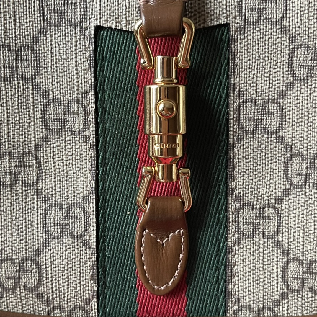 GUCCI JACKIE 1961 MINI SHOULDER BAG 7.5"W x 5.1"H x 1.2"D