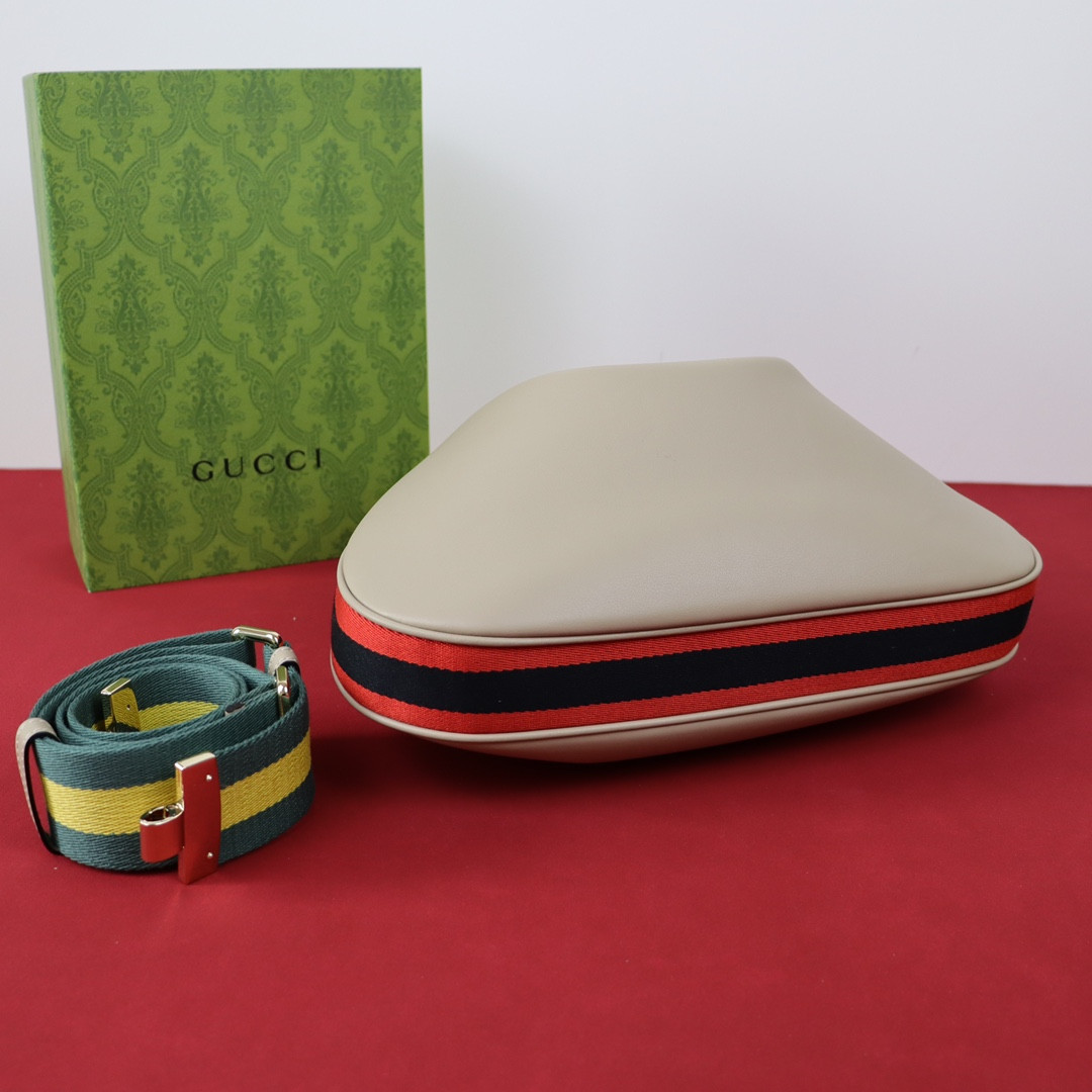 GUCCI ATTACHE MEDIUM SHOULDER BAG GRAY 13.8″W x 12.6″H x 2.4″D