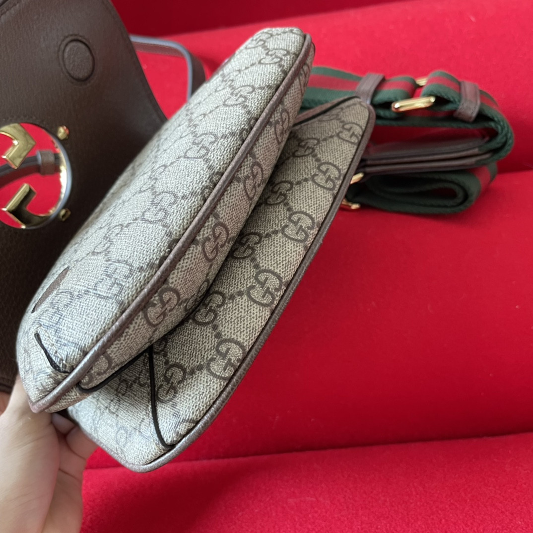 GUCCI BLONDIE MINI BAG Beige and ebony 8.7"W x 5.1"H x 2.2"D