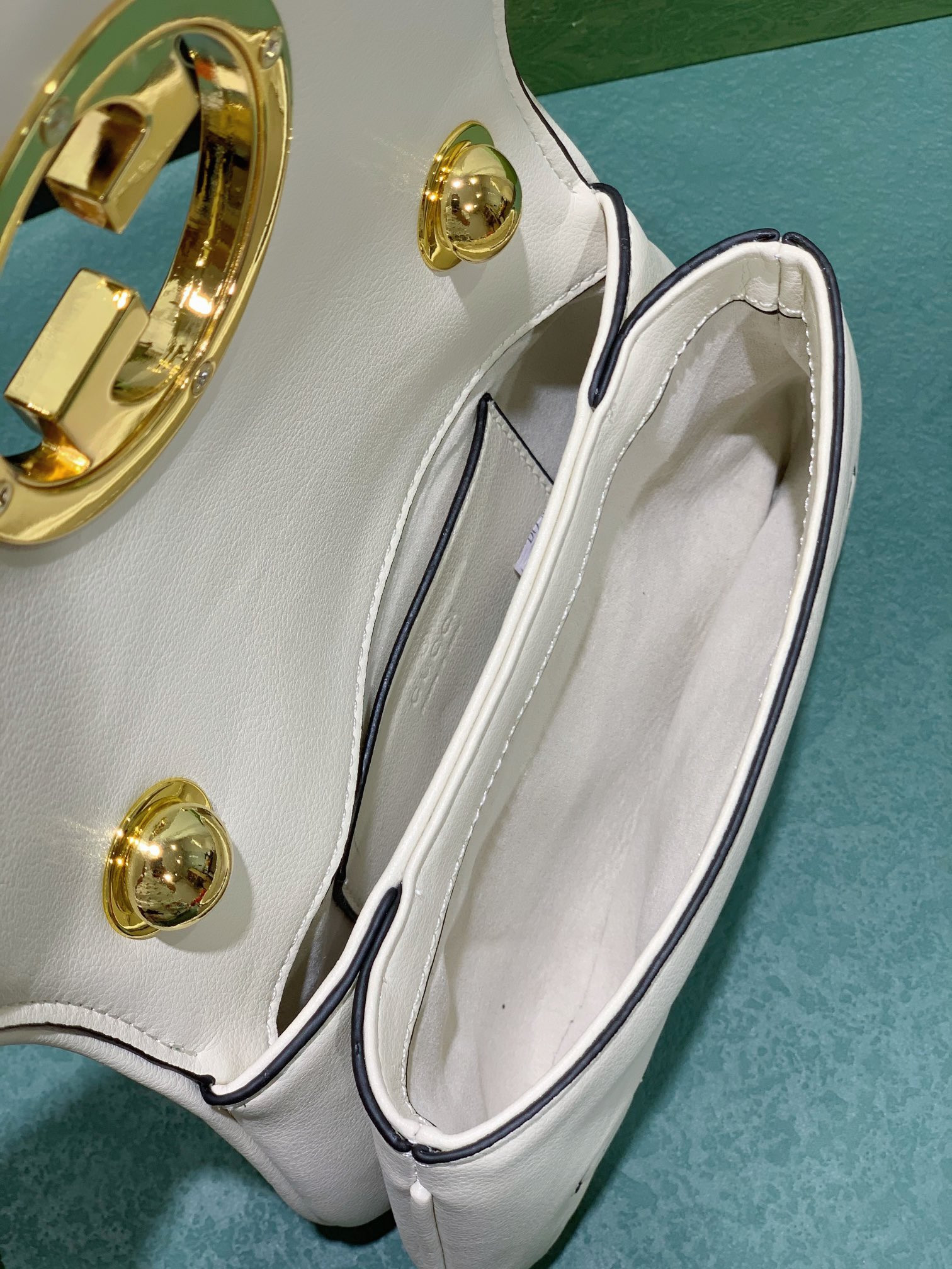 GUCCI BLONDIE MINI BAG WHITE 8.7"W x 5.1"H x 2.2"D