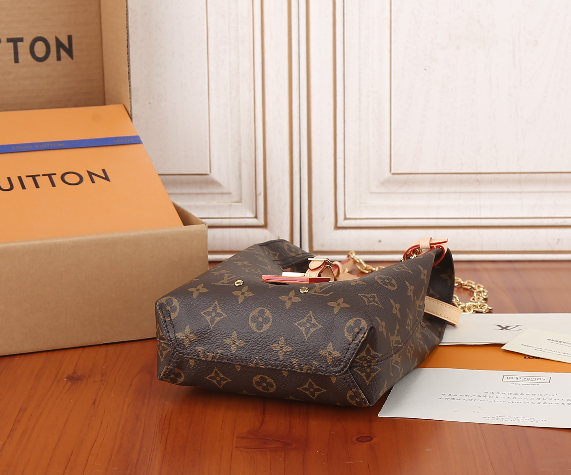 Louis Vuitton M46816 Atlantis BB 17 x 17 x 7 cm