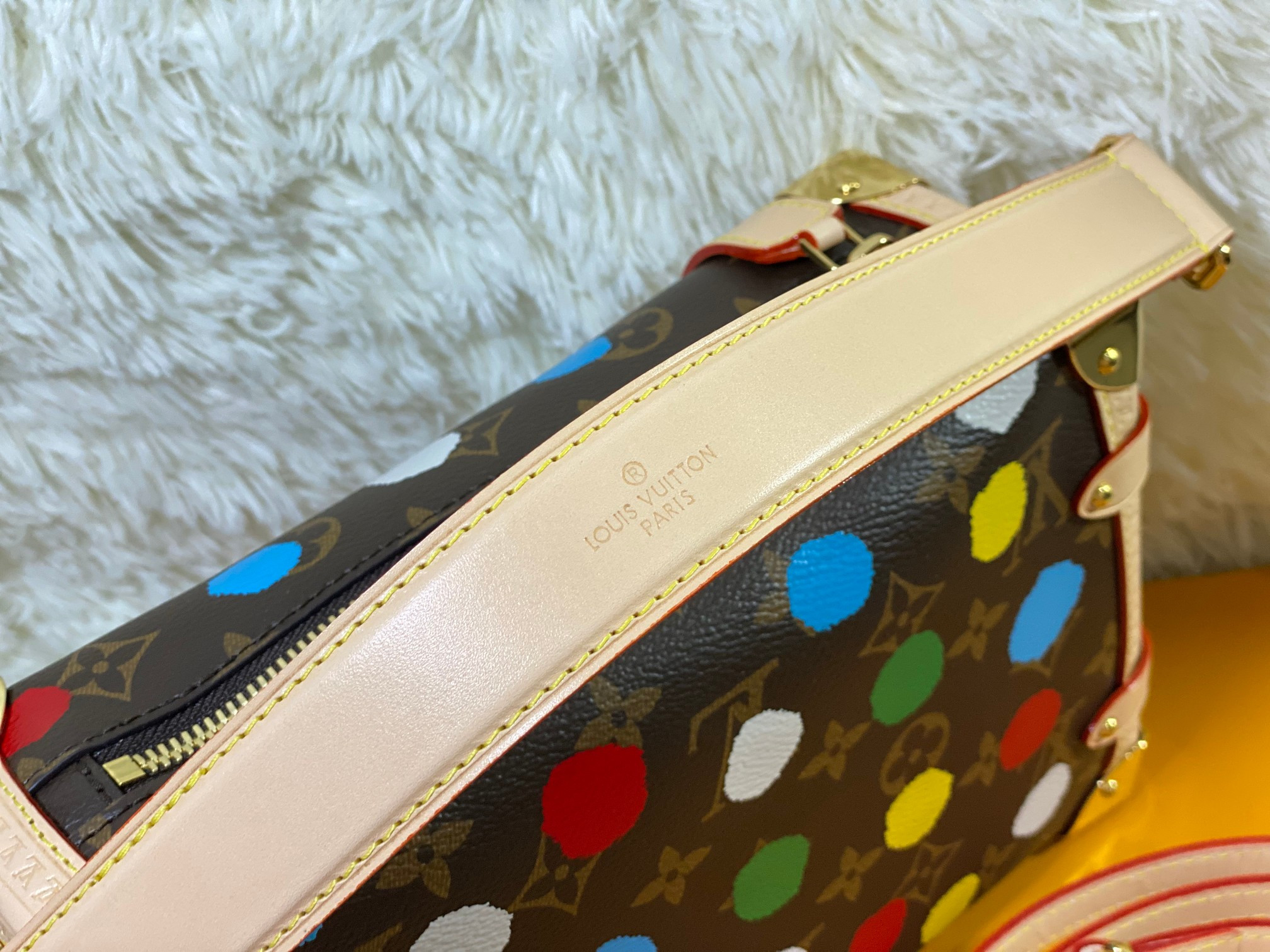 Louis Vuitton M46396 21x14x6cm