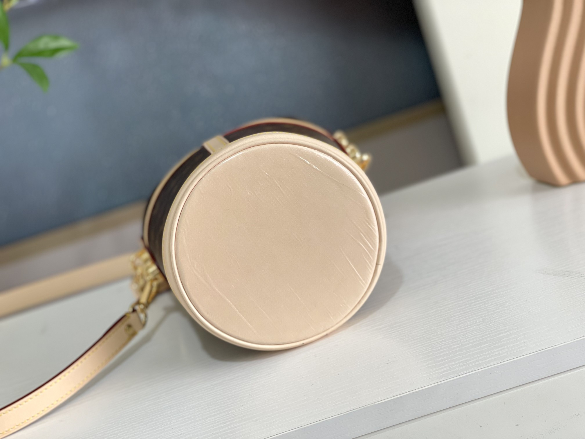 LV CANNES M43587 5.9x6.7x5.9 inches