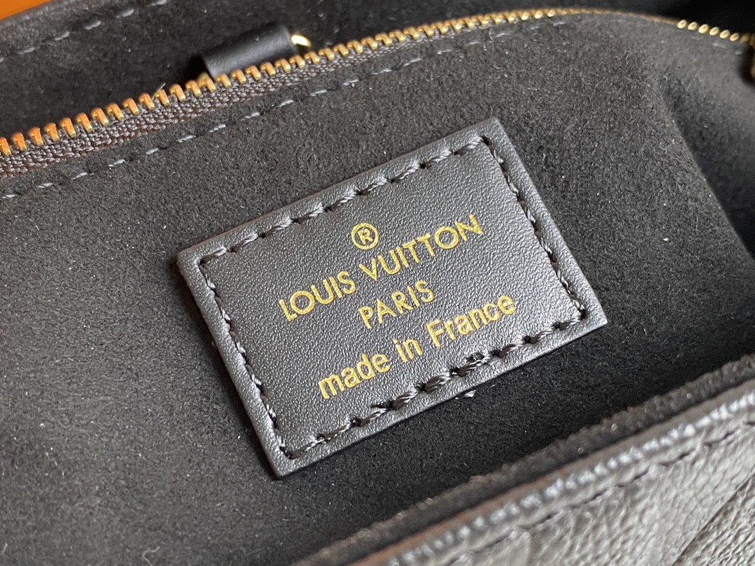 Louis Vuitton OnTheGo Tote M45661 28 x 11 x 19 cm