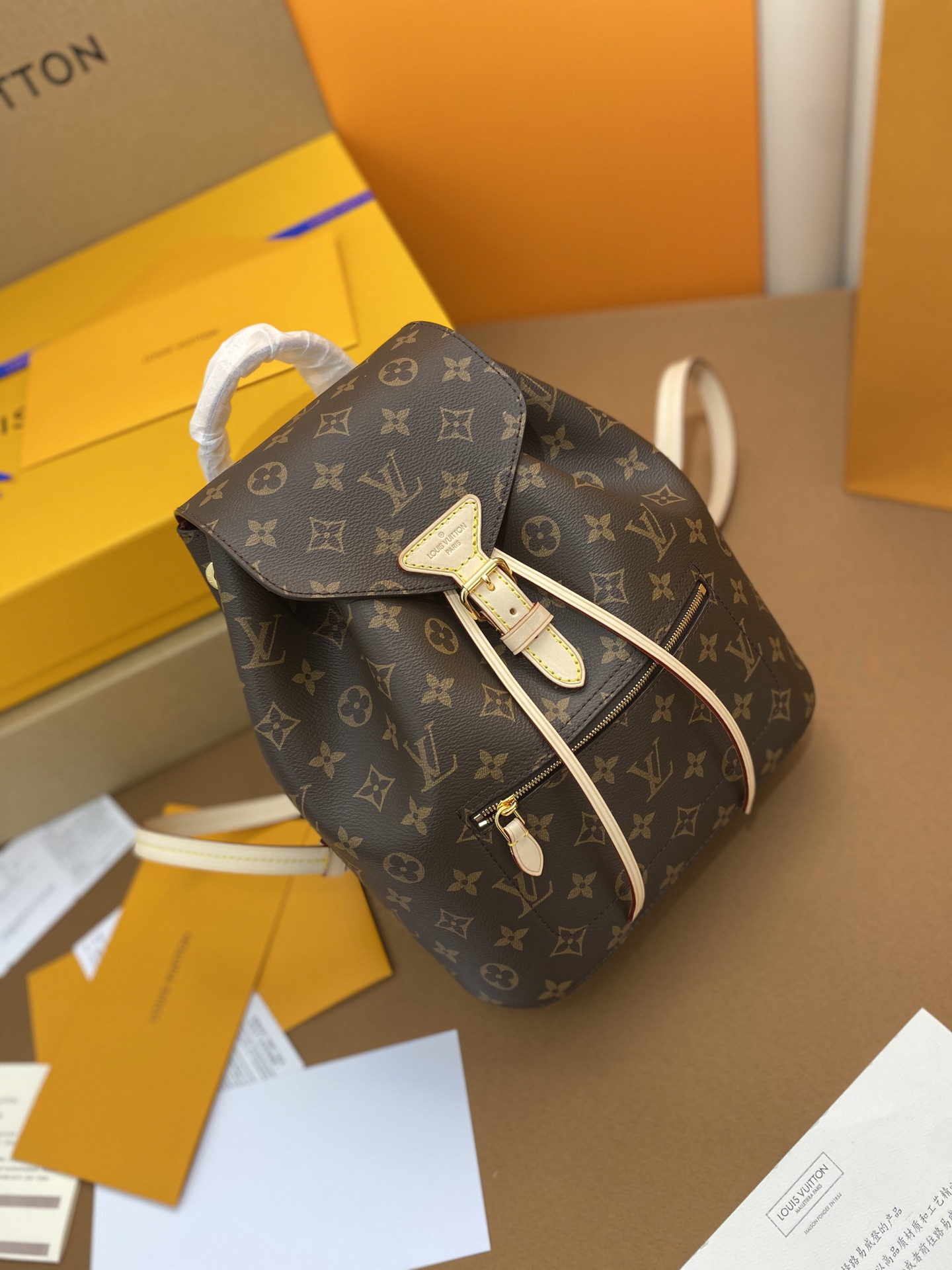 Louis Vuitton M43431 MONTSOURIS 29 x 25.5 x 9 cm