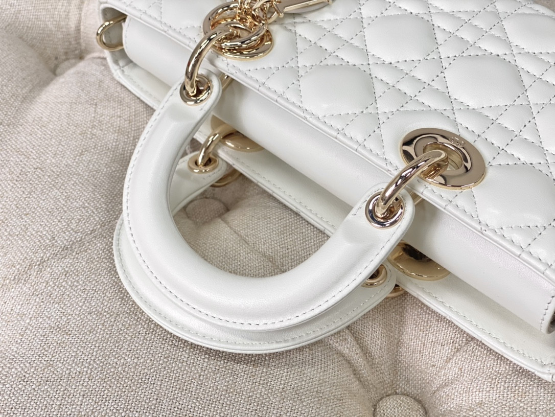 Dior Lady D-Joy bag medium White 26 x 13.5 x 5 cm