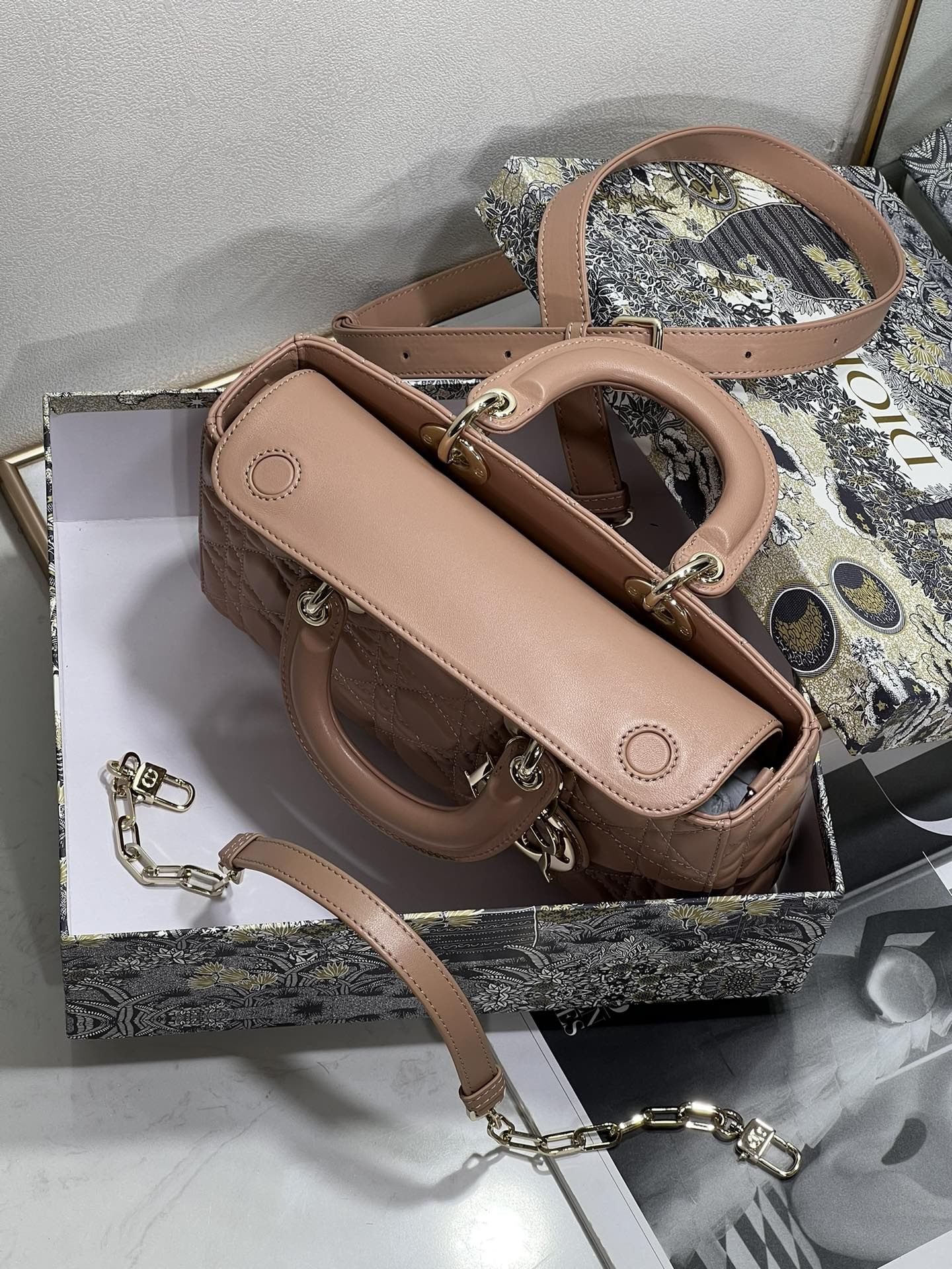 Dior Lady D-Joy bag medium Dark pink 26 x 13.5 x 5 cm