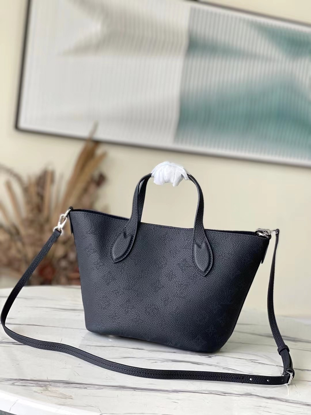 LV Blossom M21848 20.0 x 20.0 x 12.5 CM