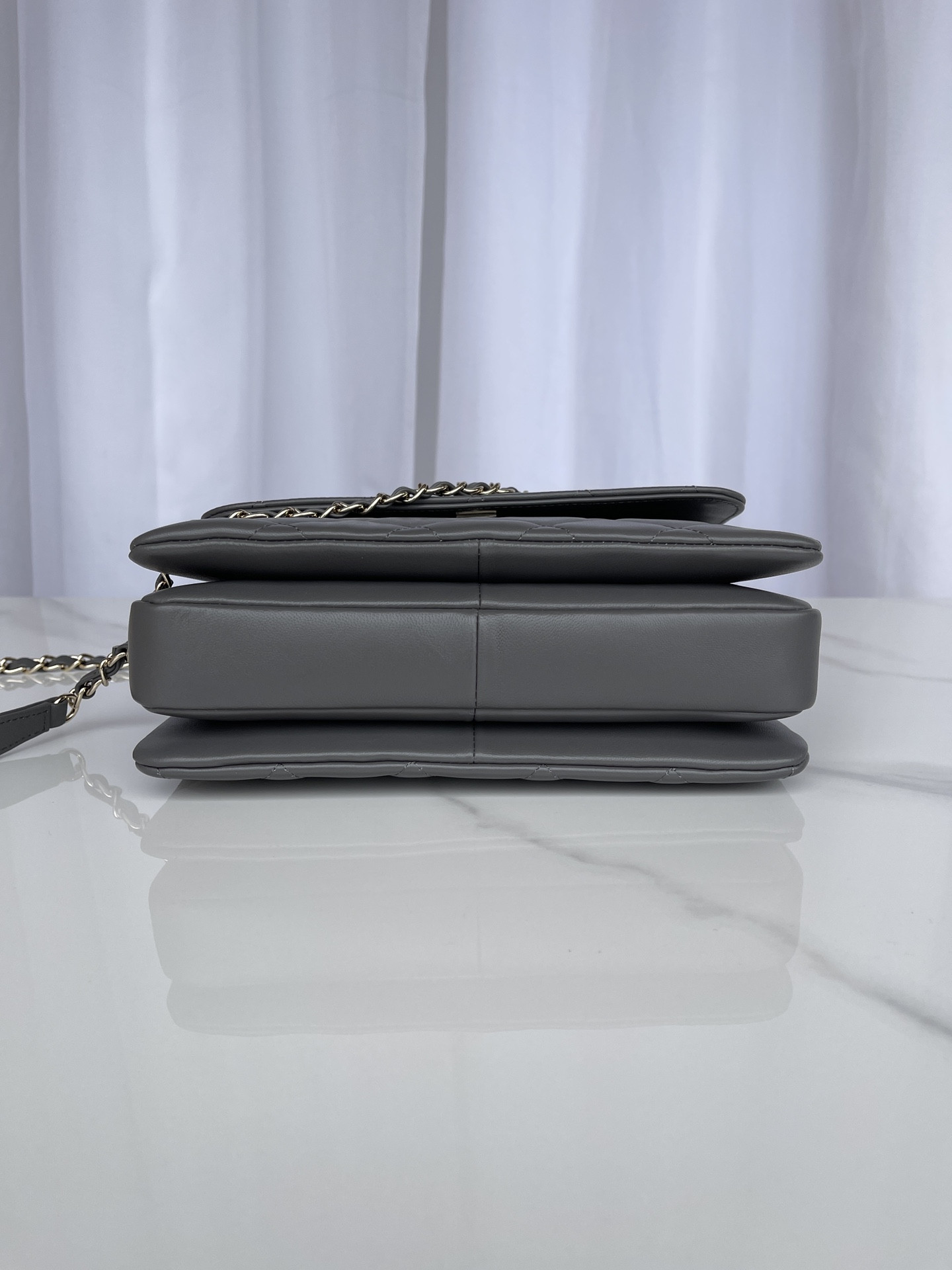 CHANEL FLAP BAG WITH TOP HANDLE 6.6 × 9.8 × 4.7 in