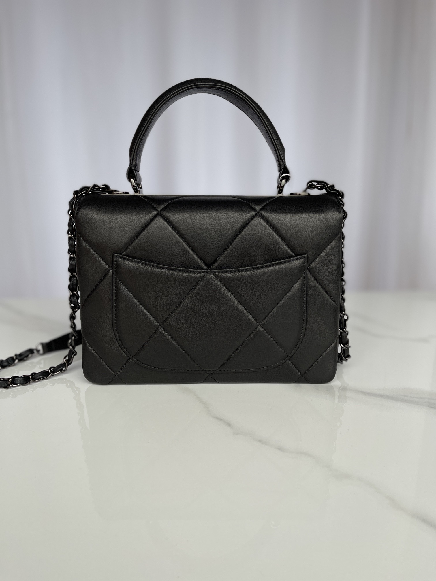 CHANEL FLAP BAG WITH TOP HANDLE 6.6 × 9.8 × 4.7 in