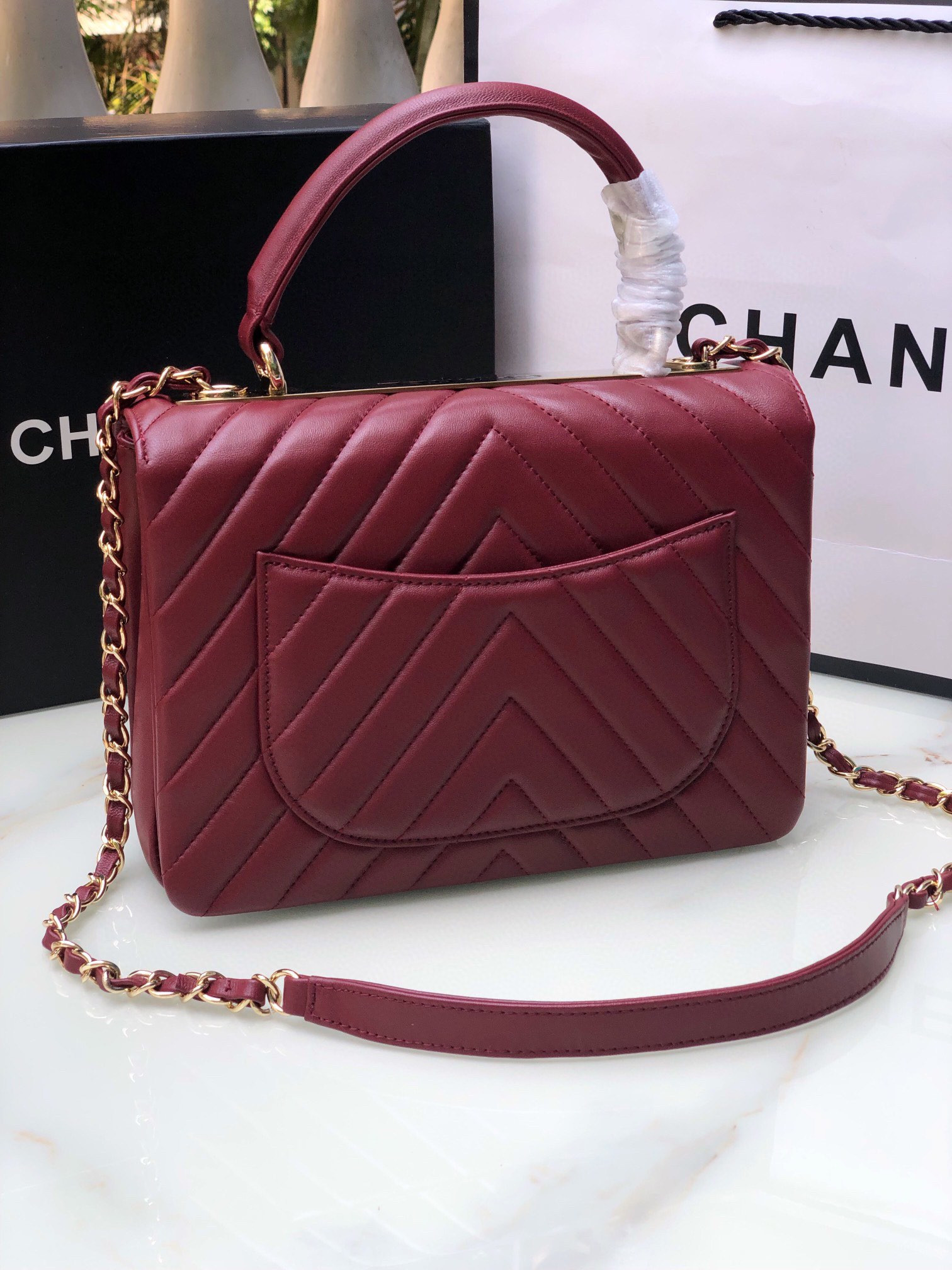 CHANEL FLAP BAG WITH TOP HANDLE RED 6.6 × 9.8 × 4.7 in
