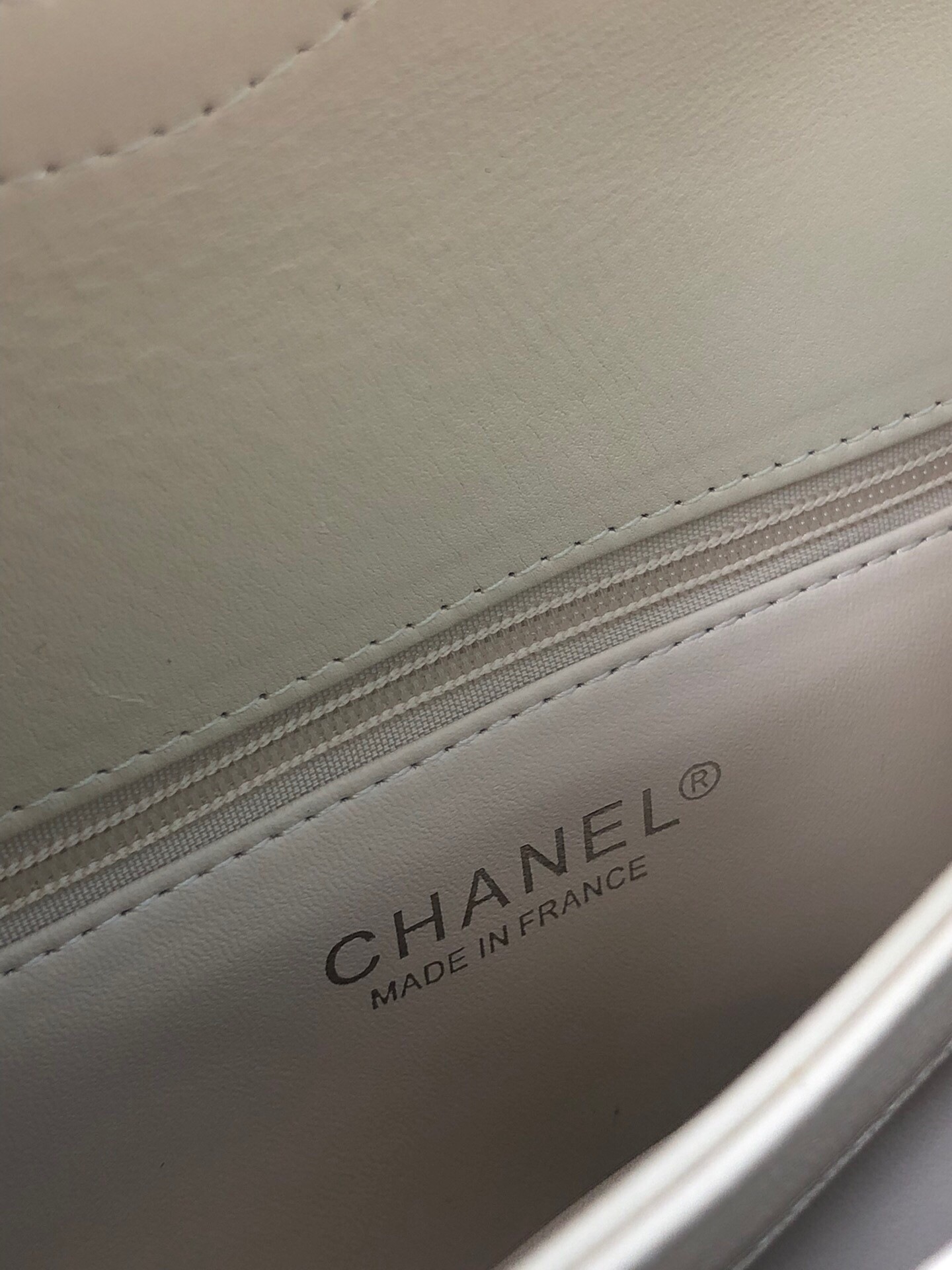 CHANEL FLAP BAG WITH TOP HANDLE 6.6 × 9.8 × 4.7 in