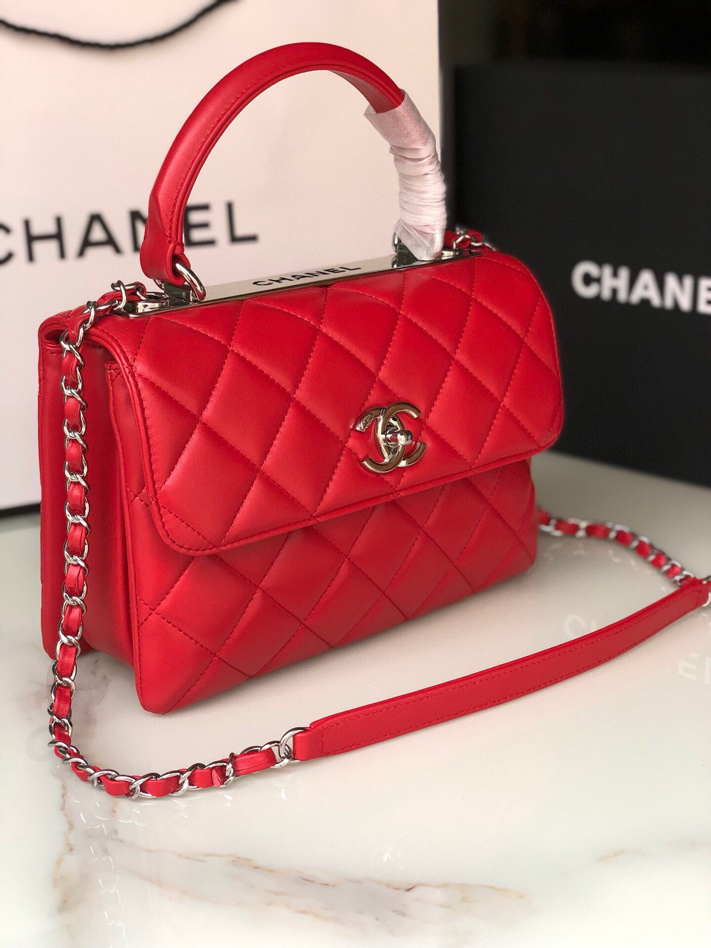CHANEL FLAP BAG WITH TOP HANDLE 6.6 × 9.8 × 4.7 in