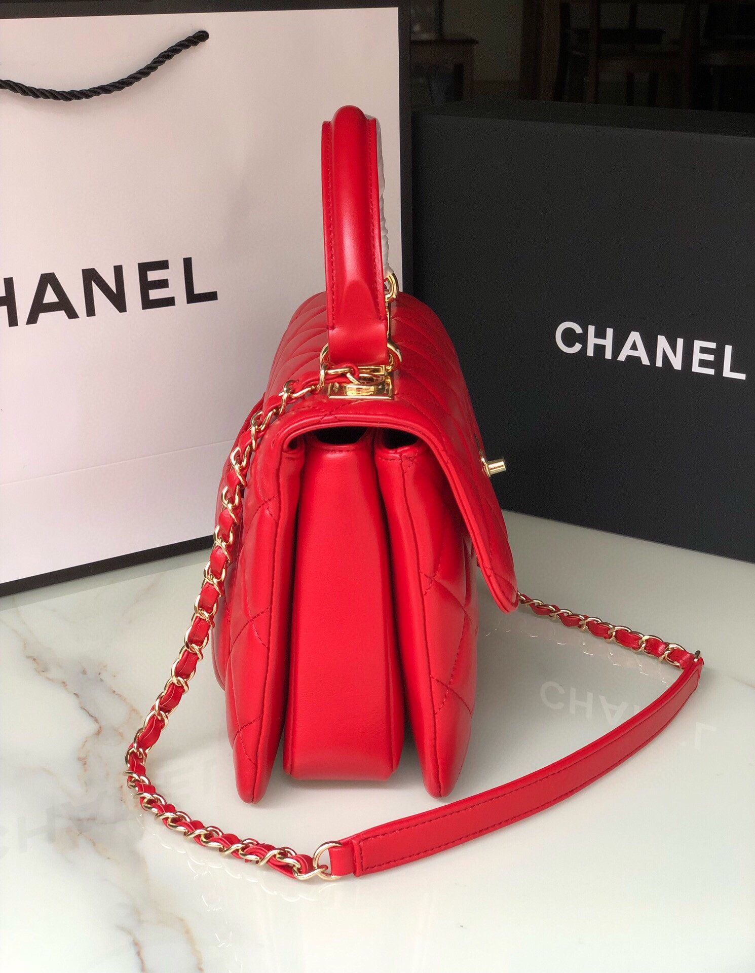 CHANEL FLAP BAG WITH TOP HANDLE 6.6 × 9.8 × 4.7 in