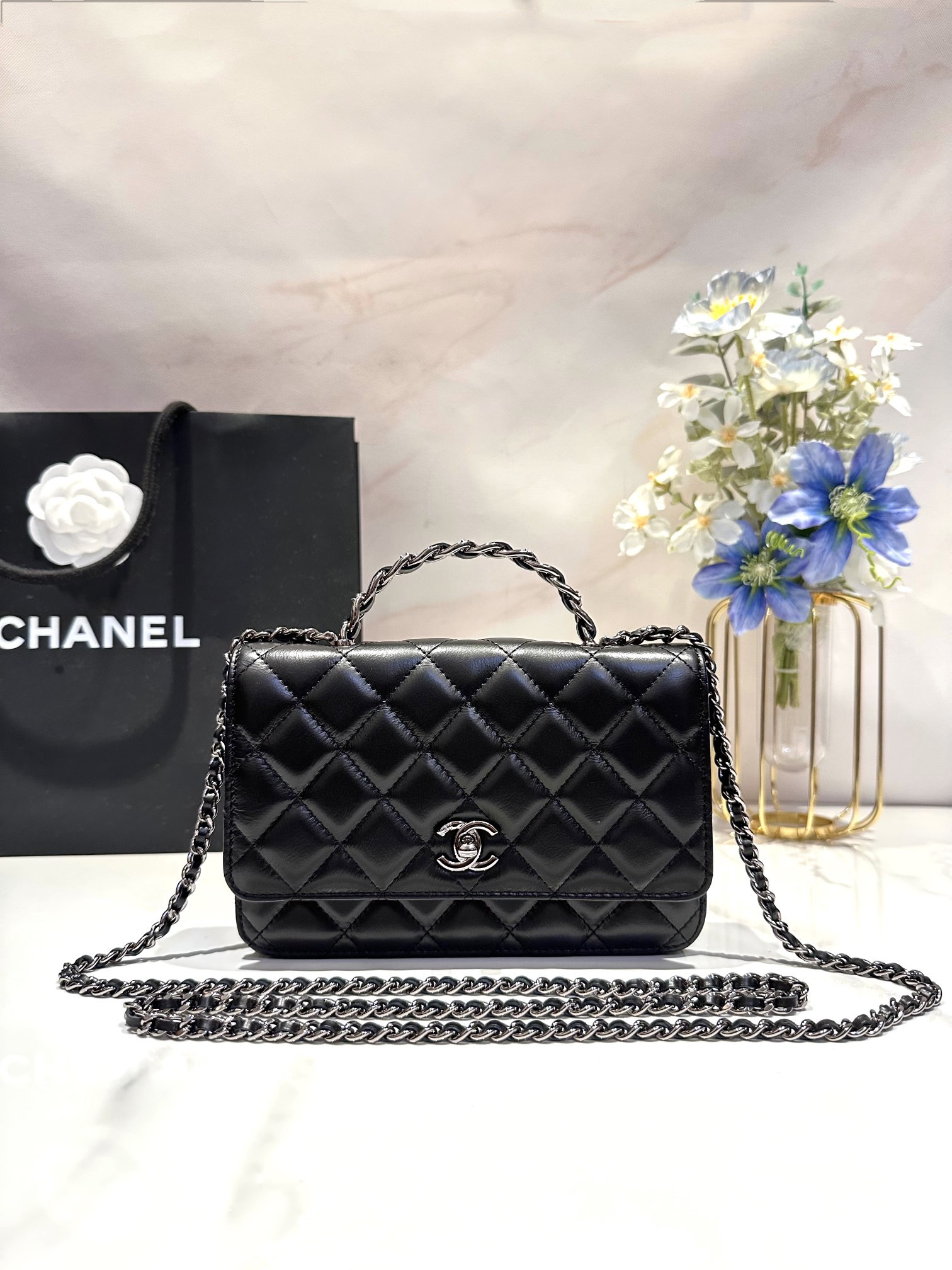 CHANEL CLASSIC WALLET ON CHAIN 4.8 × 7.5 × 1.4 in