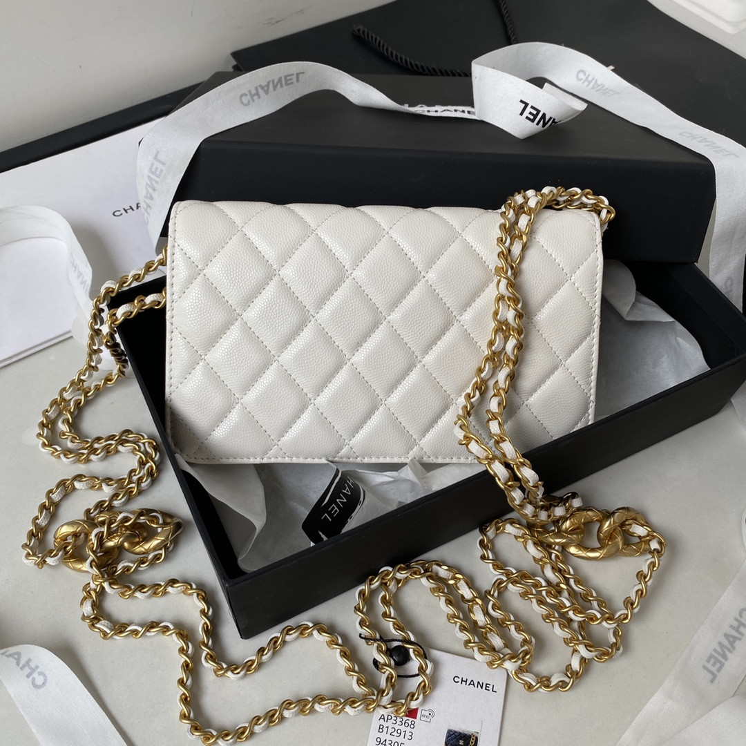 CHANEL CLASSIC WALLET ON CHAIN WHITE 4.8 × 7.5 × 1.4 in