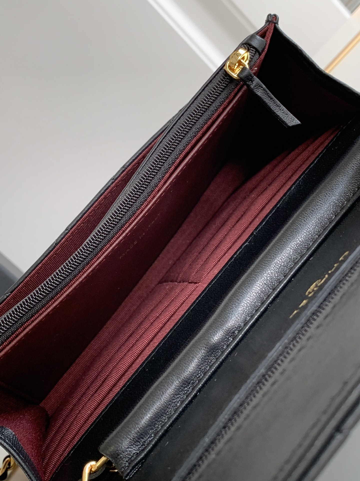 CHANEL CLASSIC WALLET ON CHAIN BLACK 4.8 × 7.5 × 1.4 in