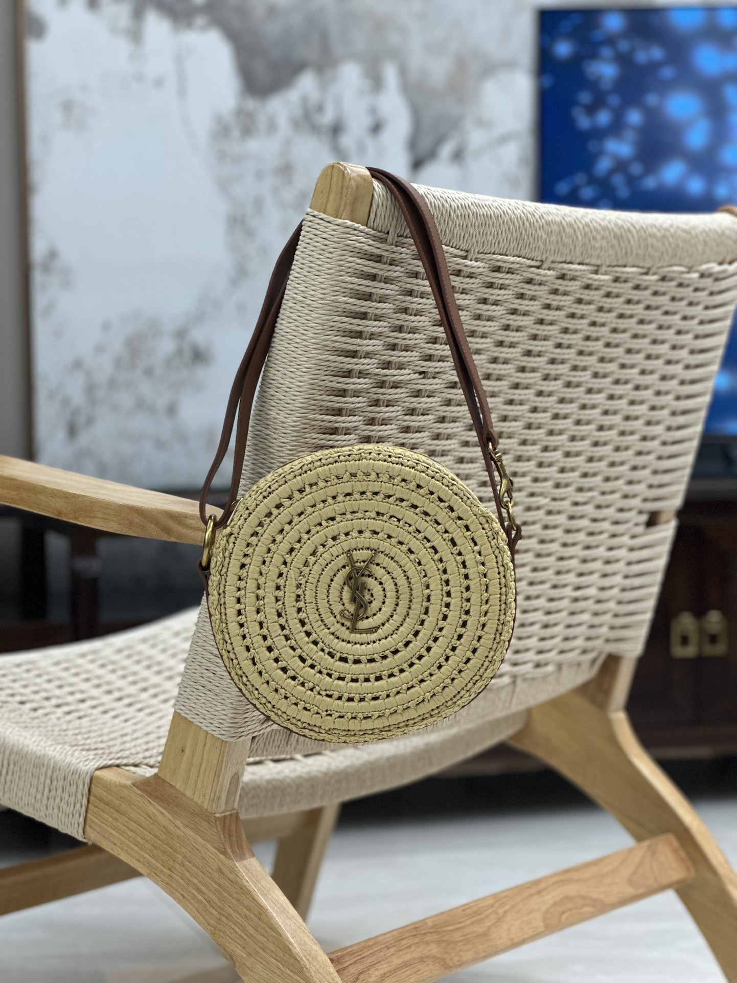 YSL ROUND BAG IN RAFFIA AND VEGETABLE-TANNED LEATHER Color Natural