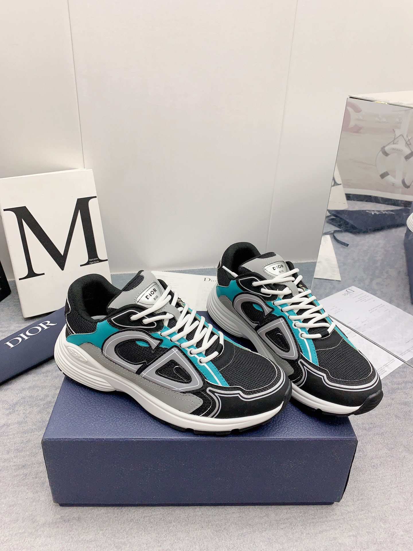 UA Dior B30 Anthracite Gray