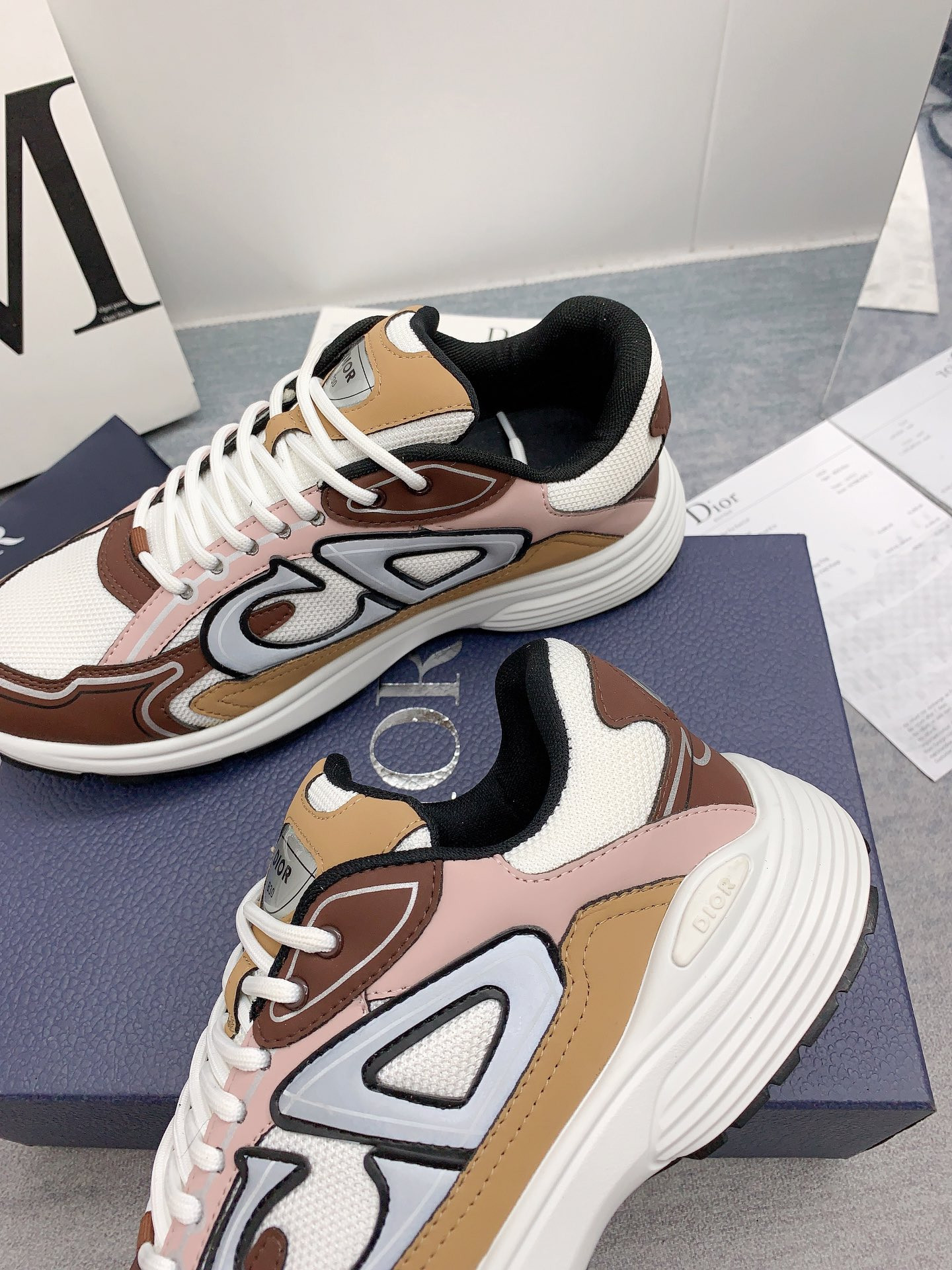 UA Dior B30 White Brown Beige